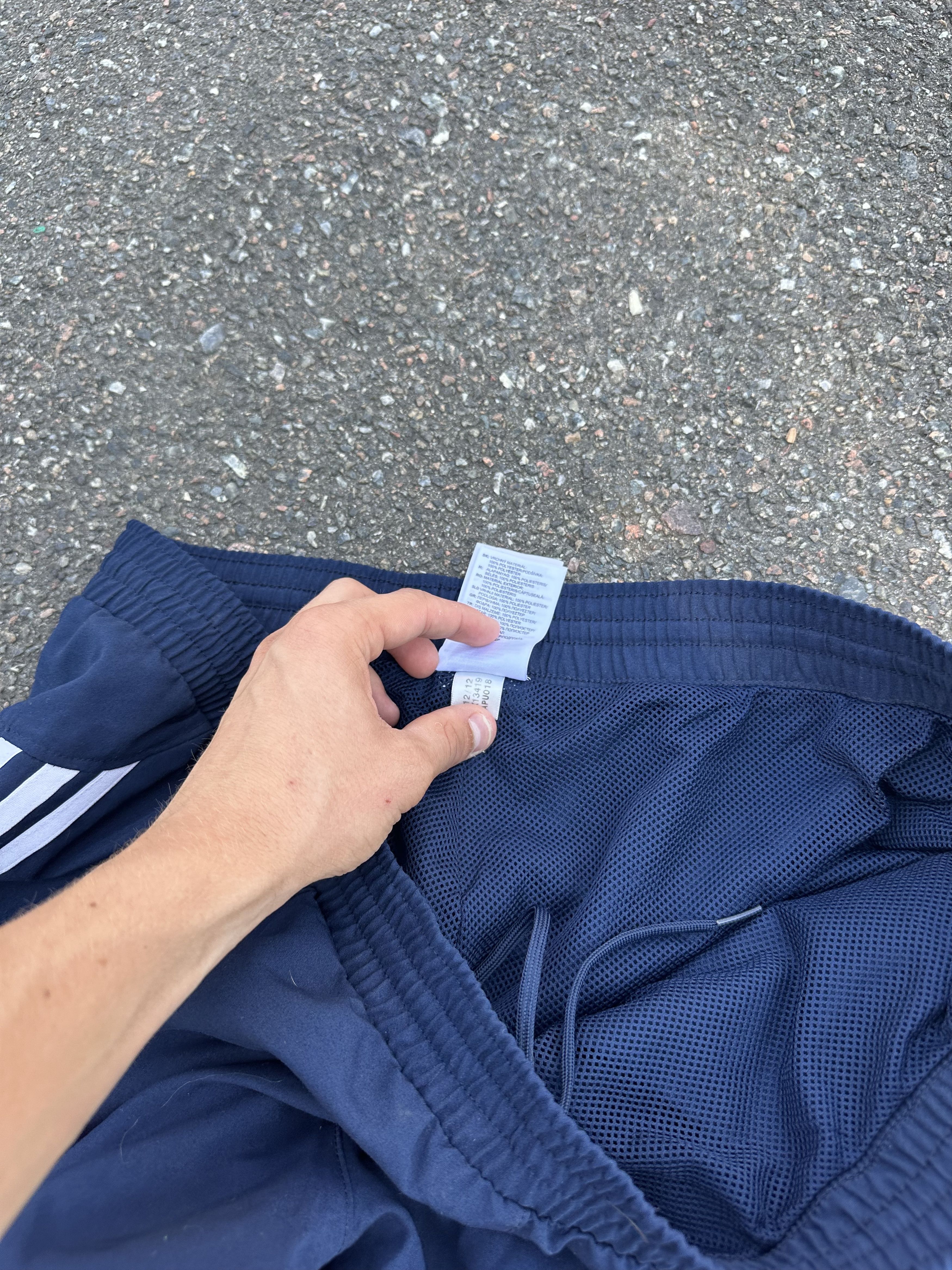 Adidas Adidas Nylon Trackpants Size US 34 / EU 50 - 7 Thumbnail
