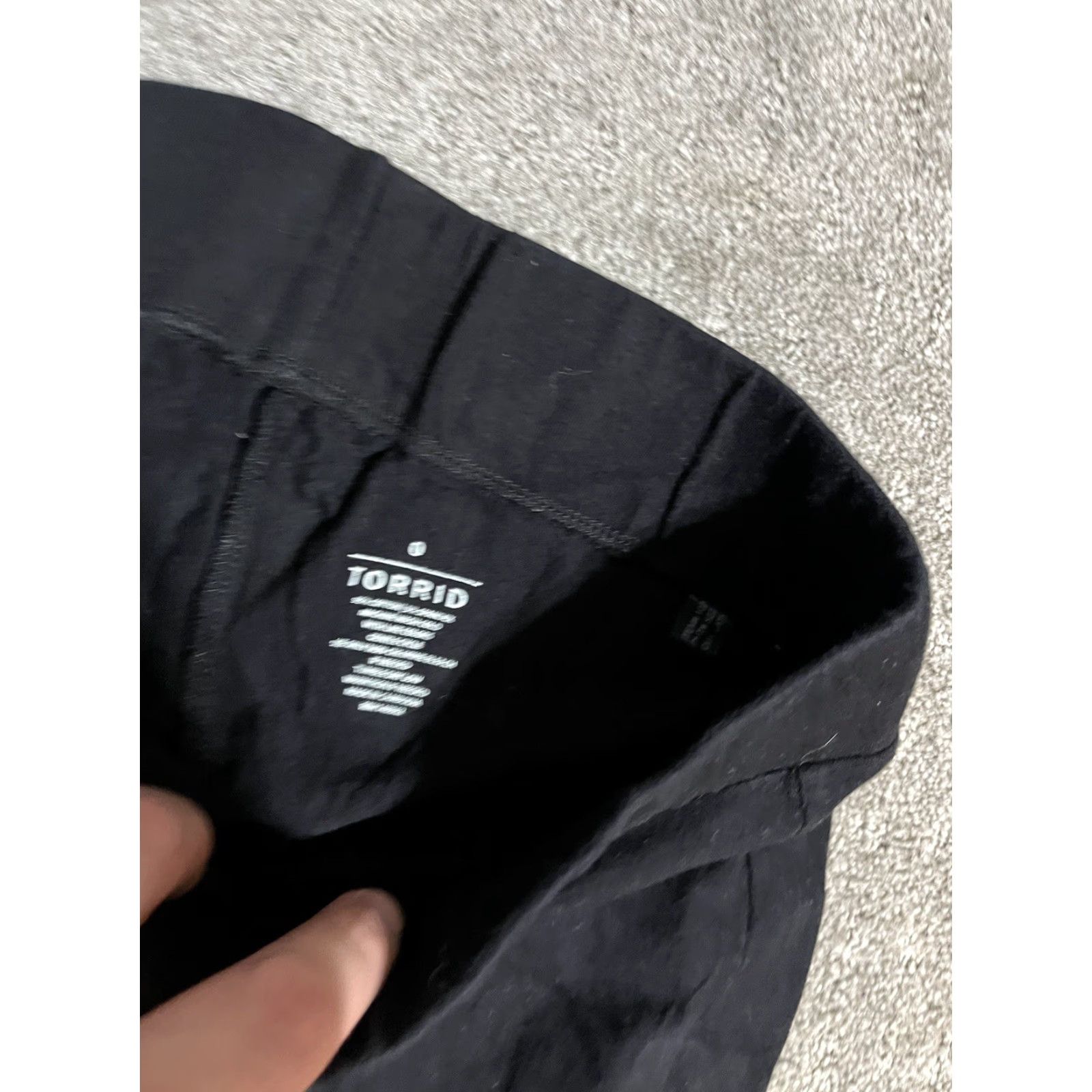 Torrid Torrid Womens Plus Leggings Ankle Workout 0X Black Capri Activewear Size 40" / US 18 - 5 Thumbnail