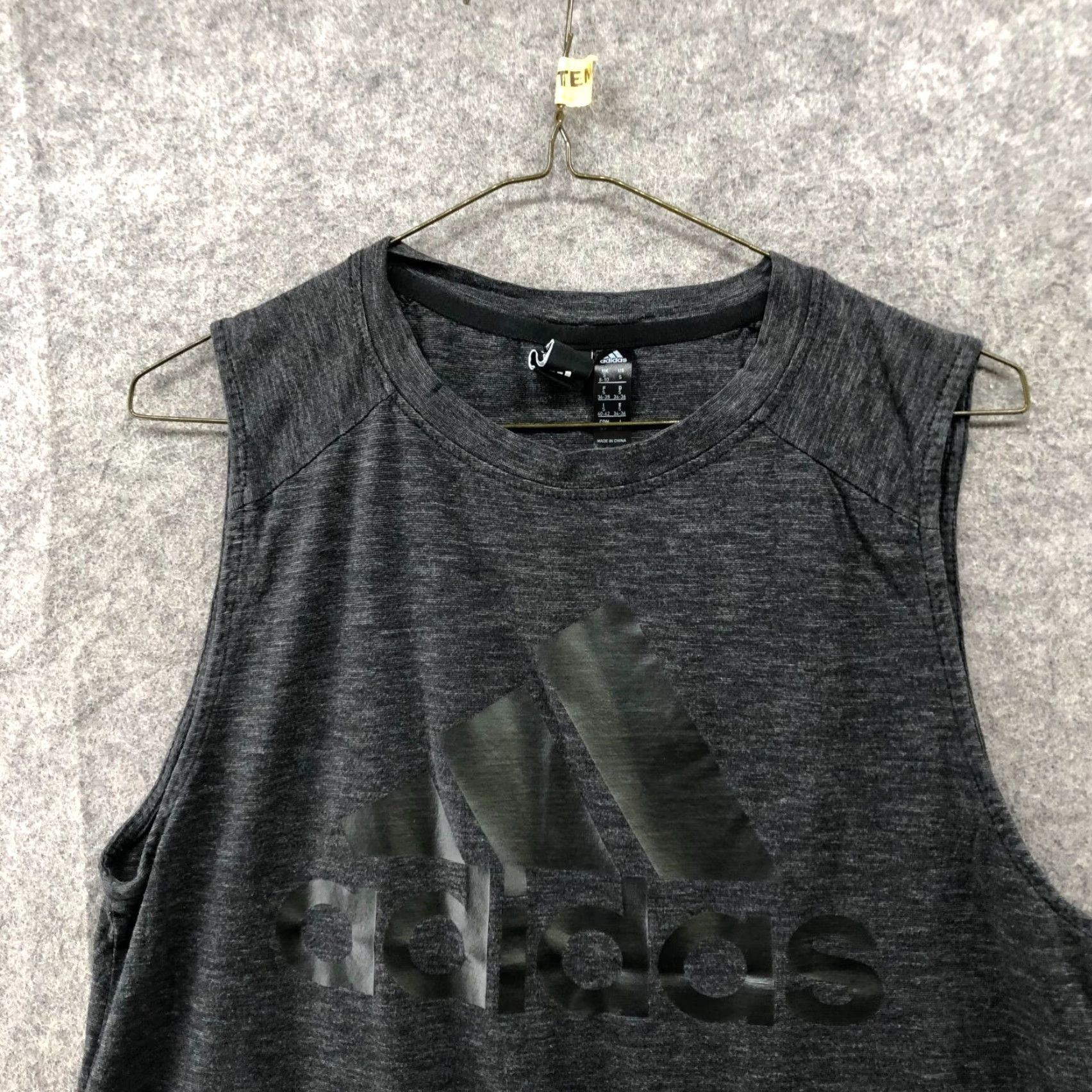Logo 7 ADIDAS Tank Shirt Womens S Dark Gray Logo Crewneck Sleeveless Tee Relaxed Fit Casual Activewear Shirts Womens S Gray Logo Tee Size S / US 4 / IT 40 - 3 Thumbnail