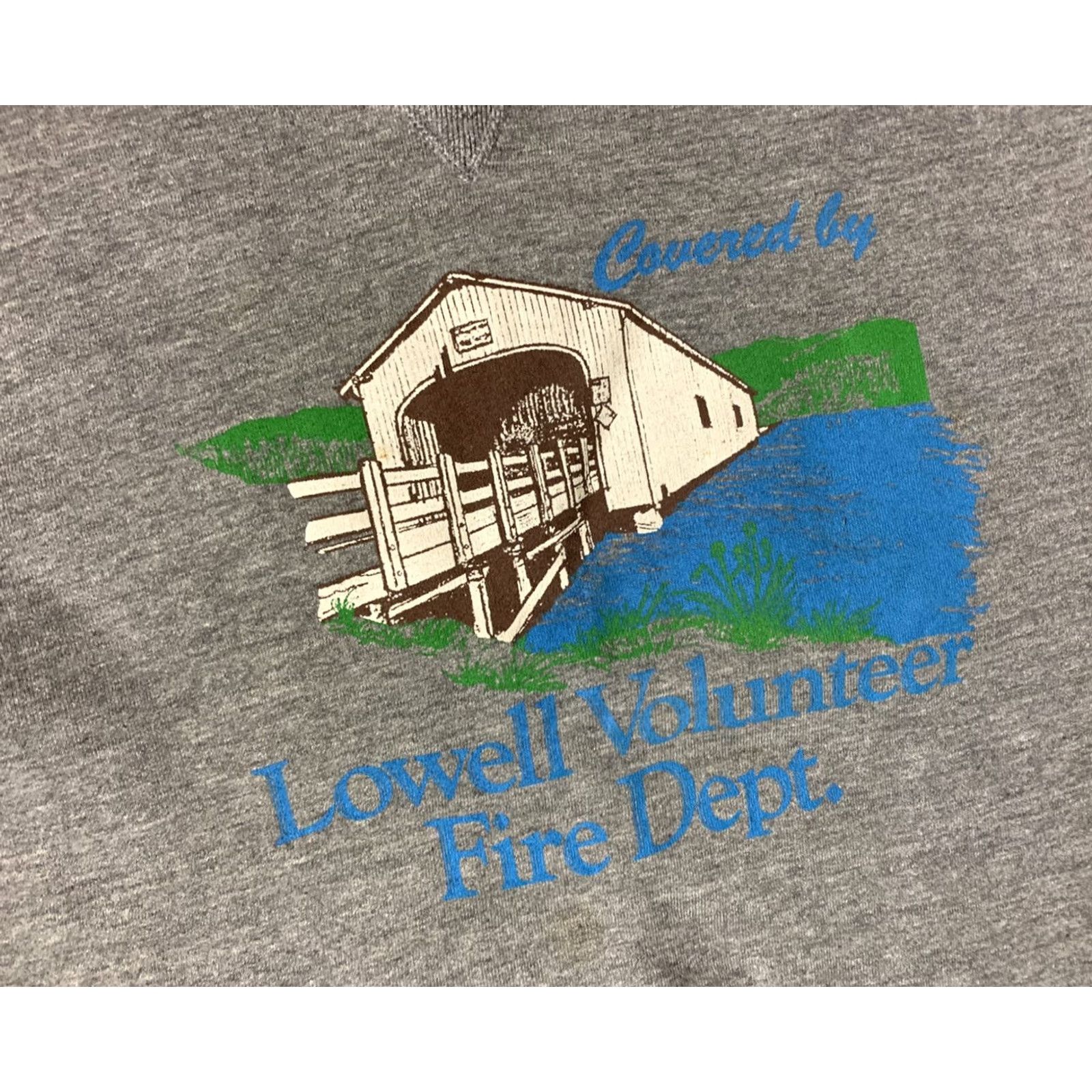Russell Athletic Russell Athletic Mens Crewneck Sweatshirt Medium Vintage Lowell Fire Department Size US M / EU 48-50 / 2 - 2 Thumbnail