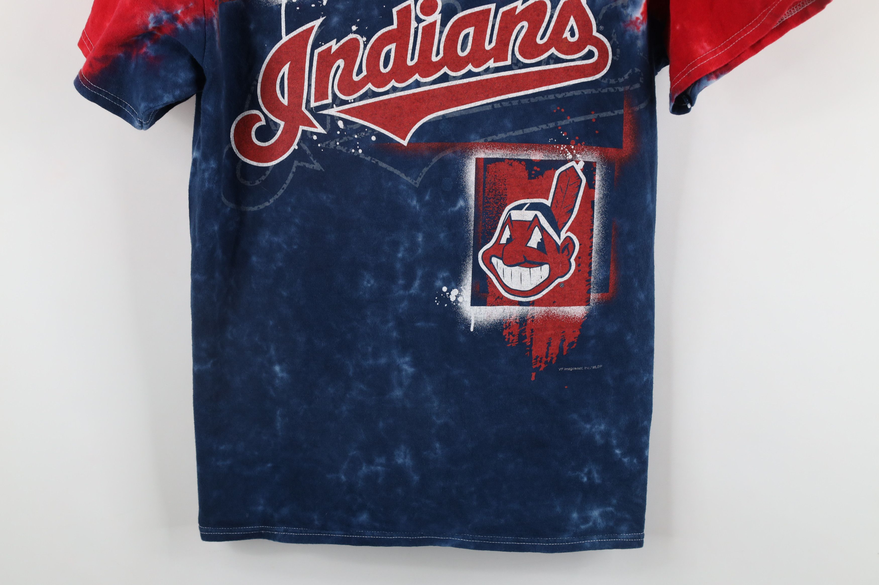 Vintage Vintage 90s Acid Wash Chief Wahoo Cleveland Indians T-Shirt Size US M / EU 48-50 / 2 - 3 Thumbnail