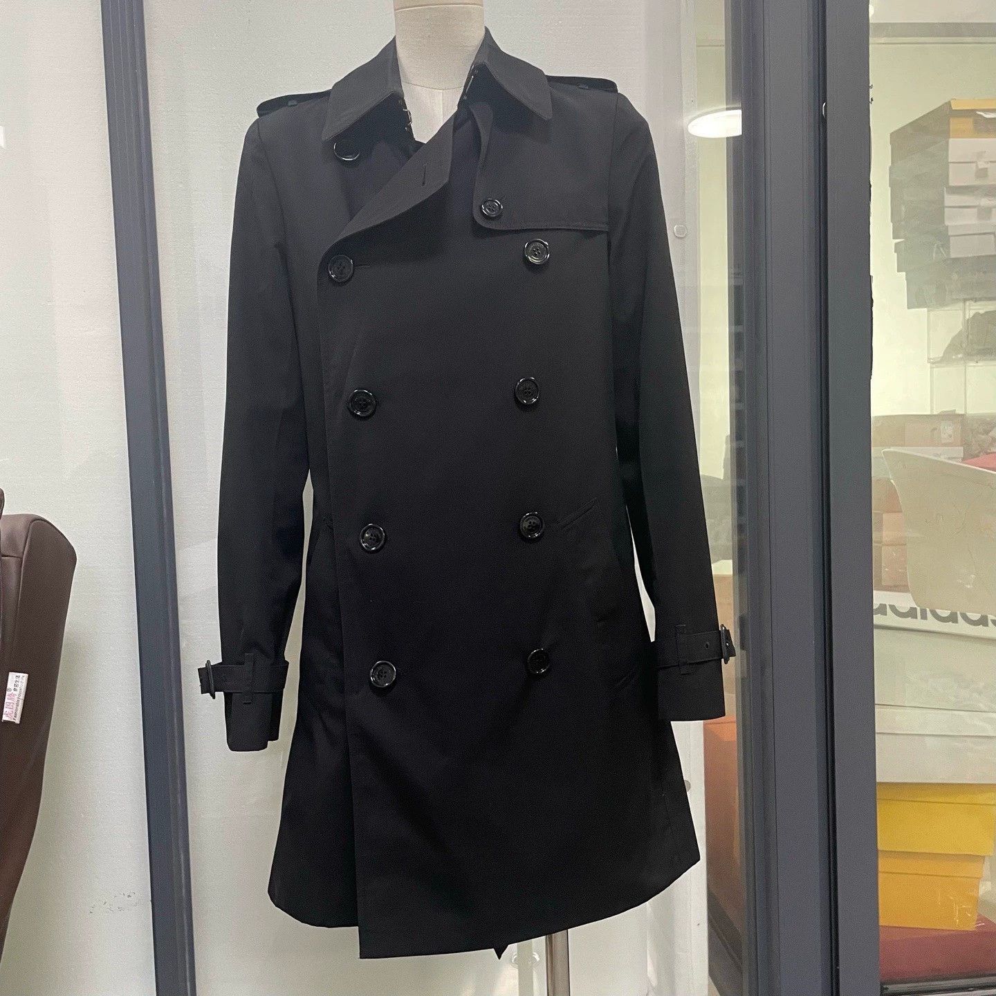 Burberry Burberry Black Double-Breasted Trench Coat Size US XS / EU 42 / 0 - 1 Thumbnail