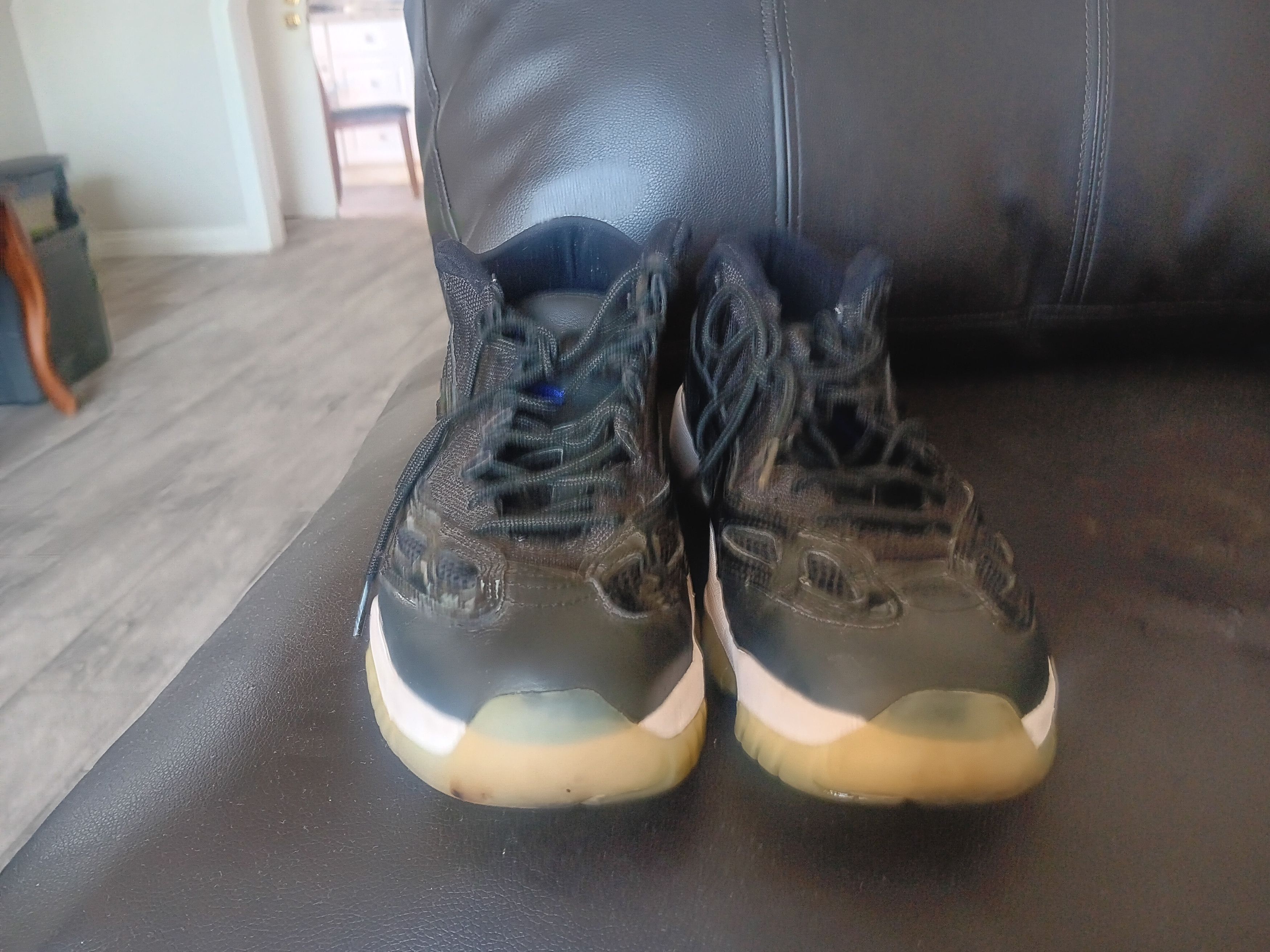 Jordan Brand Nike Air Jordan Retro 11 Size US 12 / EU 45 - 3 Thumbnail