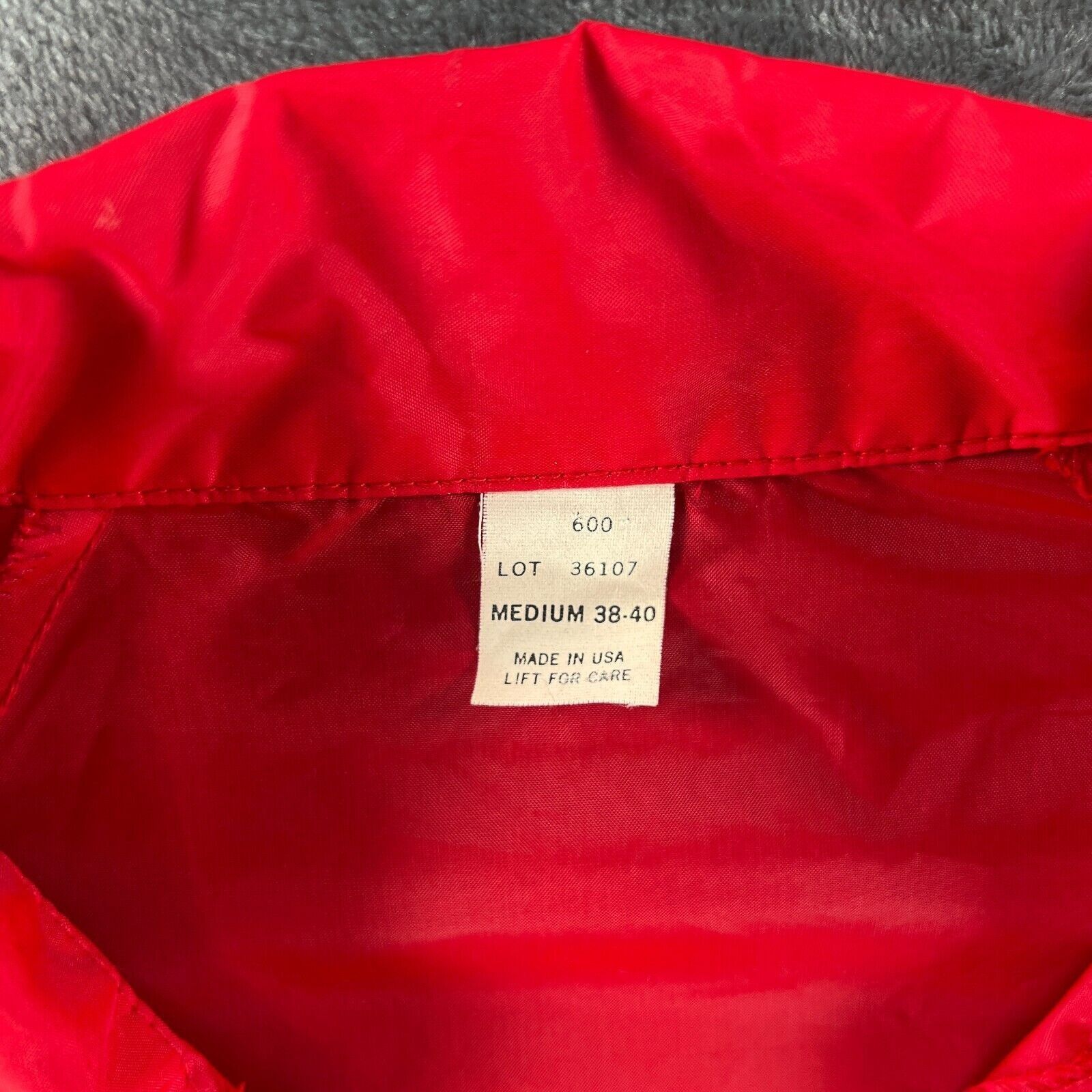 Coca Cola Coca Cola Windbreaker Jacket Men M Vintage Employee Made in Size US M / EU 48-50 / 2 - 11 Thumbnail