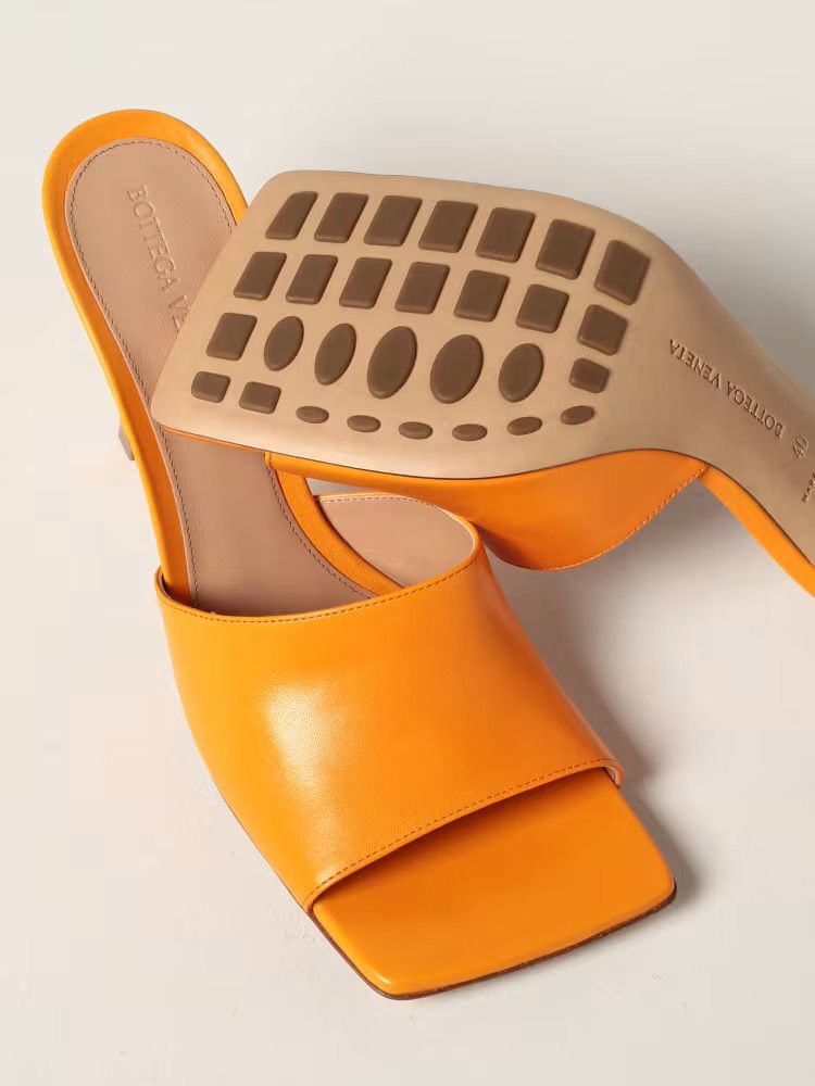 Bottega Veneta o1n1vont1224 Stretch Mules in Tangerine Size US 11 / IT 41 - 4 Thumbnail
