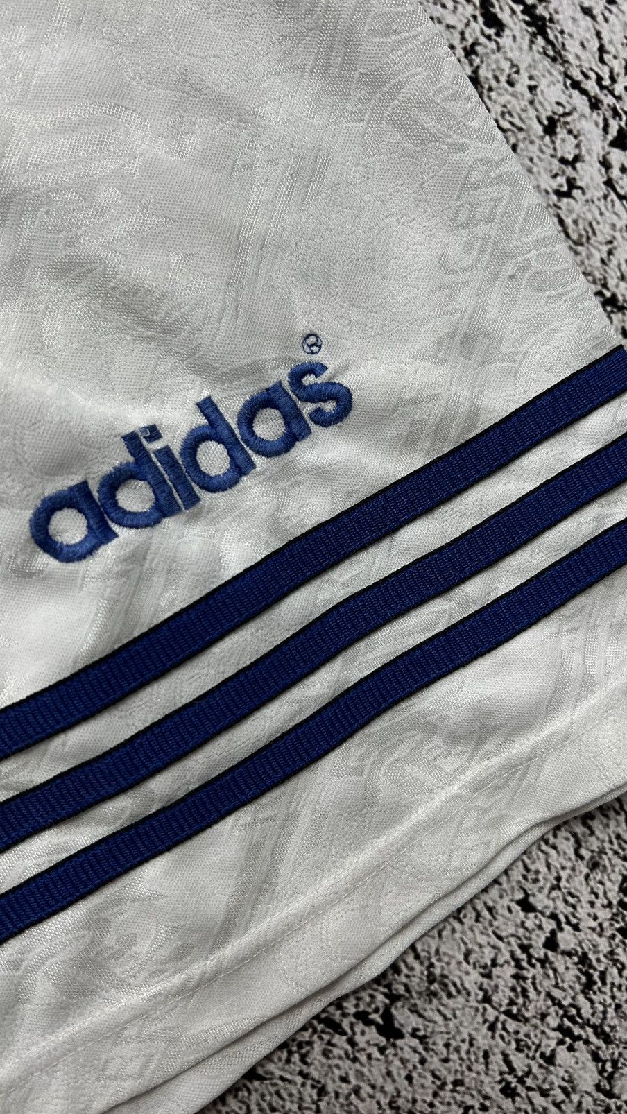 Adidas 1994-1996 Glasgow Rangers rare adidas shorts Size US 34 / EU 50 - 4 Thumbnail