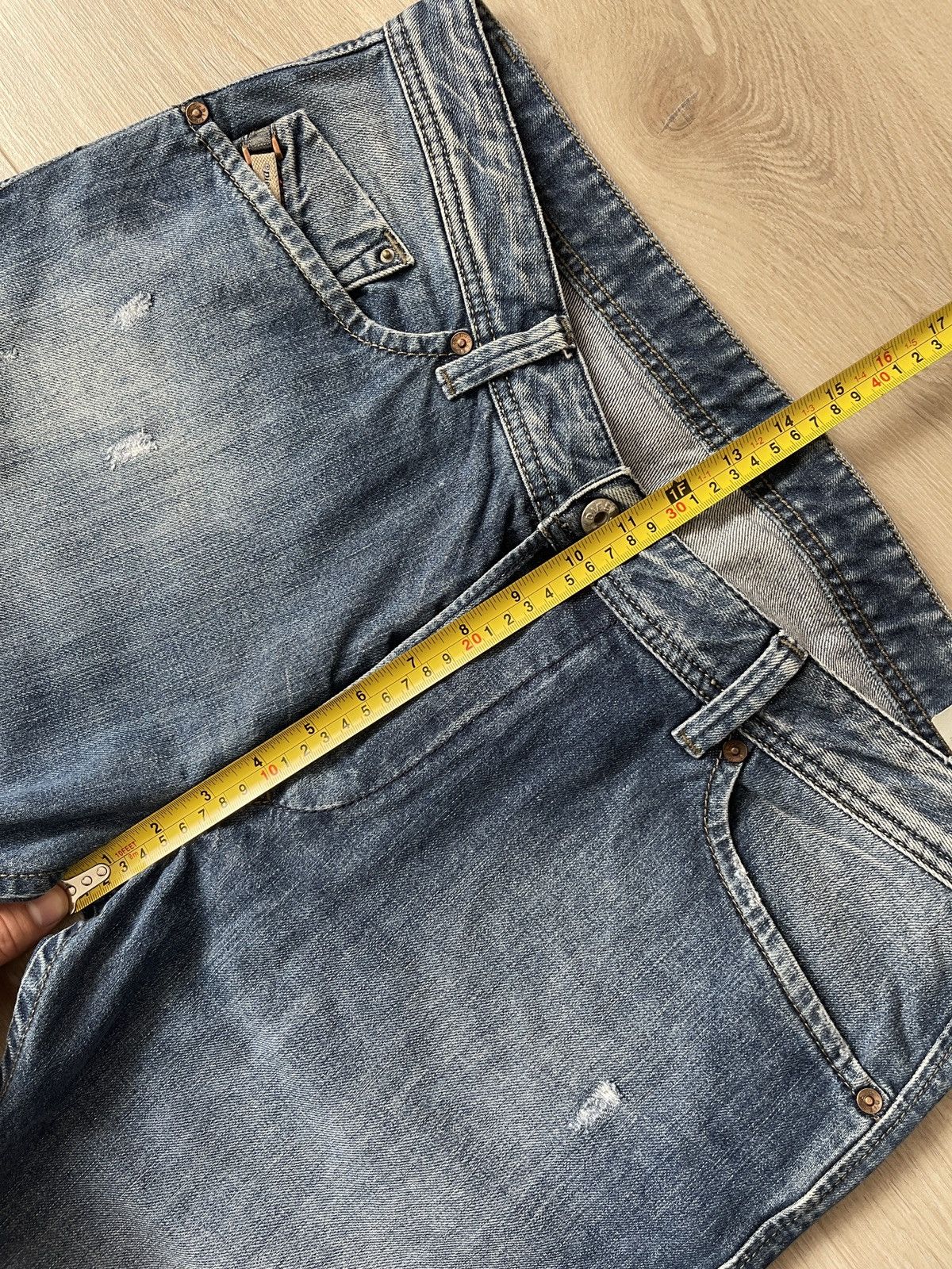 Diesel Vintage Diesel Blue Jeans Distressed Denim W36 Size US 36 / EU 52 - 13 Thumbnail