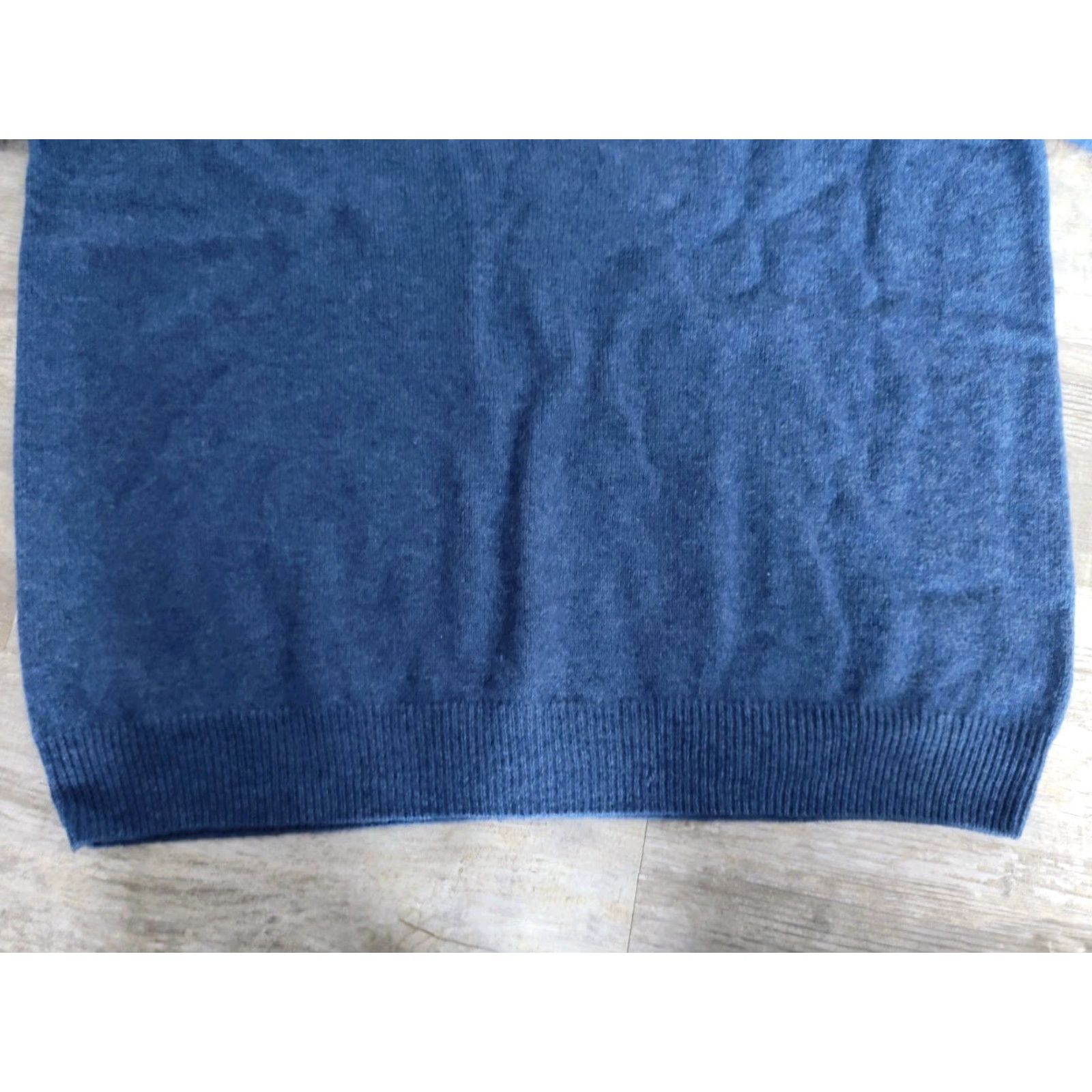Vintage Emerald Style Sweater Men Size XXL Wool Blend V-Neck Long Sleeve Blue Pullover Knit Casual Travel Golf Mens Size US XXL / EU 58 / 5 - 5 Thumbnail
