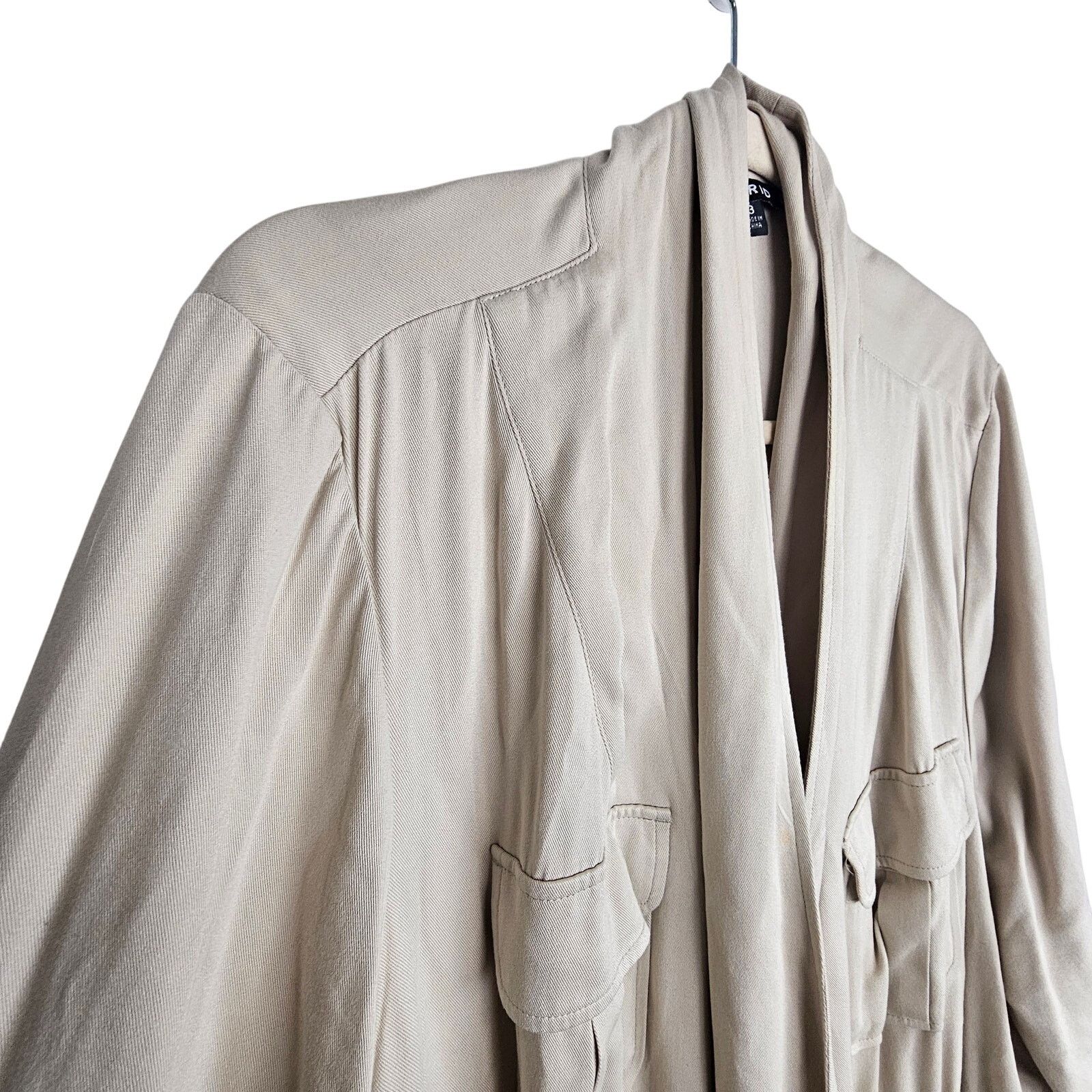 Corridor Torrid Womens Jacket Drape Front Drawstring Anorak Size 3X Size 3XL / US 20-22 - 7 Thumbnail