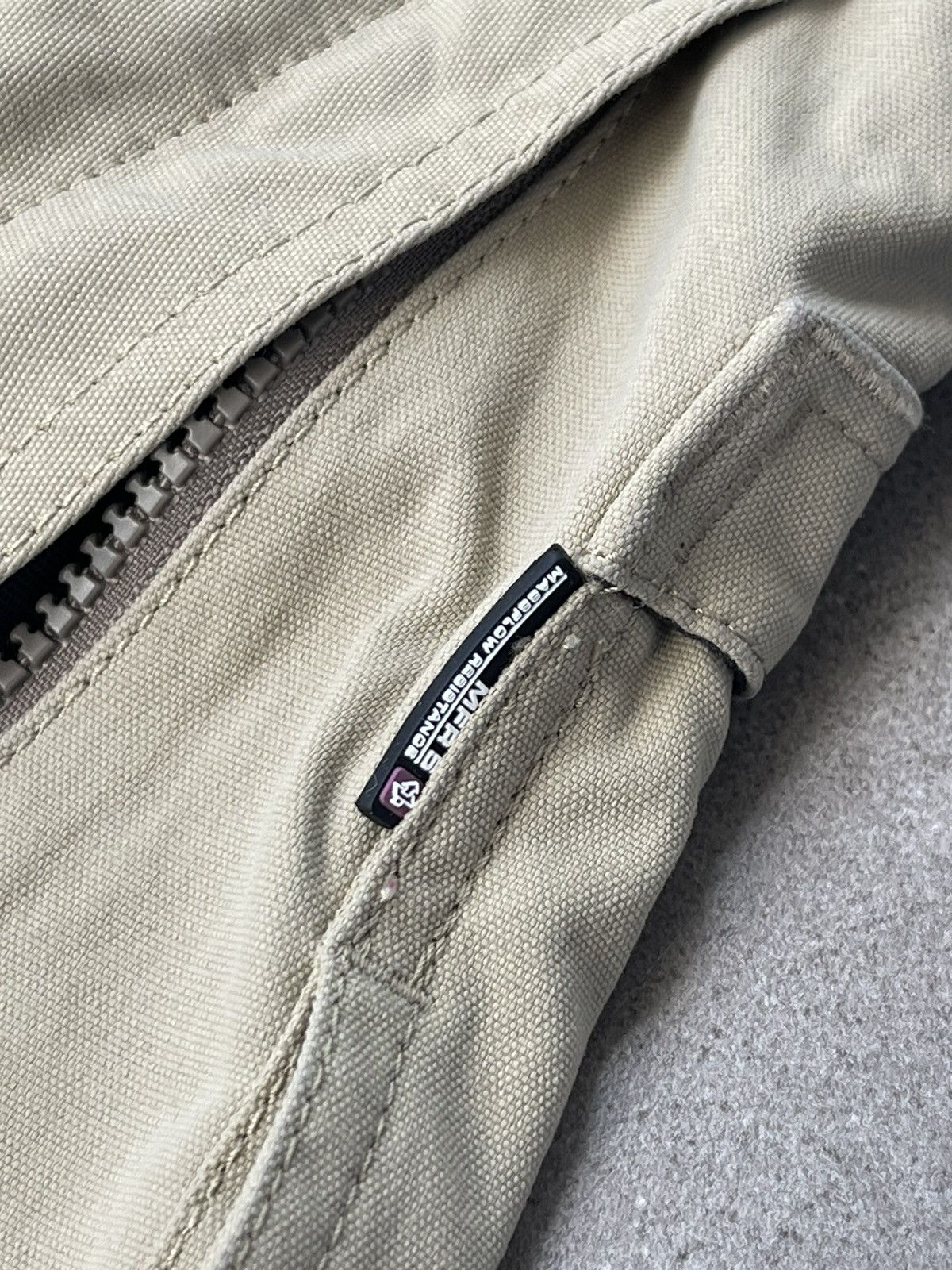 Klattermusen Klattermusen Gere Technical Beige Hiking Cargo Pants Size 32" / US 10 / IT 46 - 22 Thumbnail
