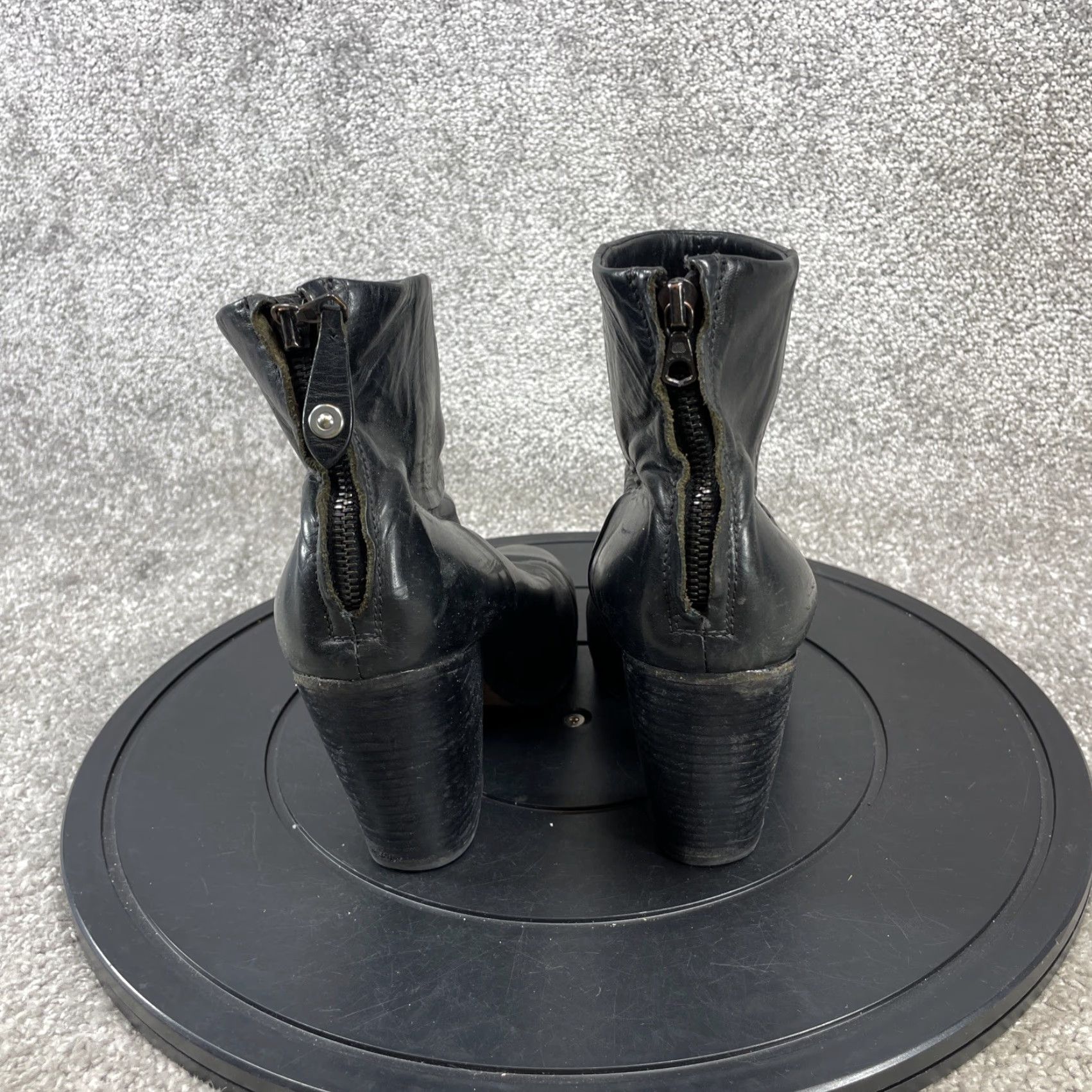 Rag & Bone VINTAGE rag & bone Women’s Bootie Size 10 US 40 EU Black Leather Ankle High Heel Fall Winter Outsole Rubber Size US 10 / IT 40 - 6 Thumbnail