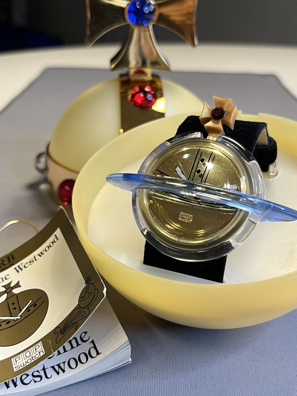 Swatch 'Orb' by Vivienne Westwood (PWZ104, 1991)