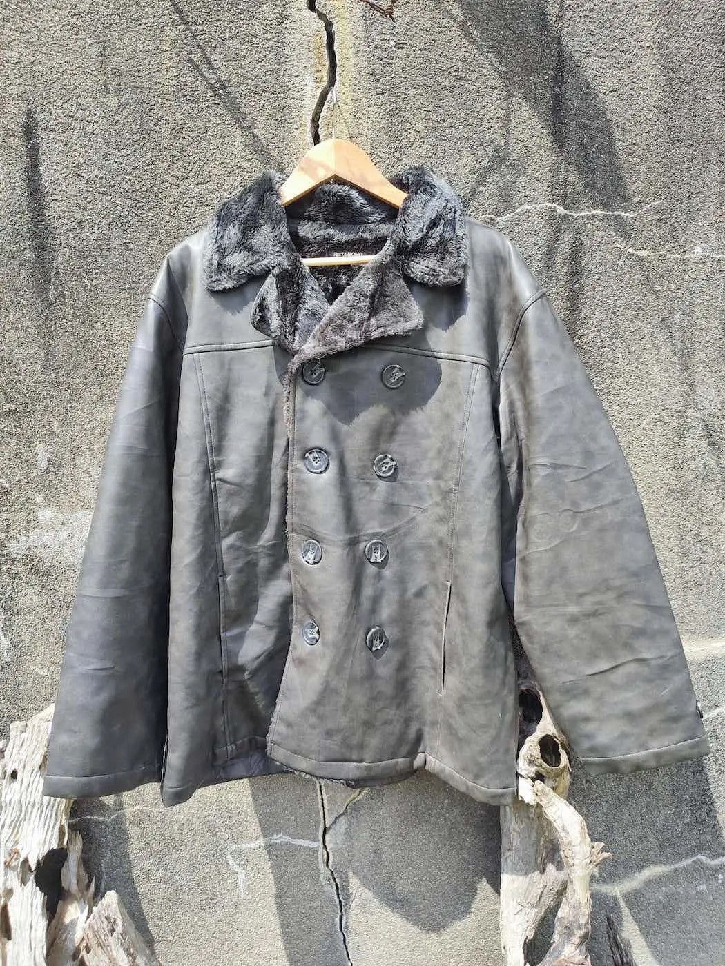 Vintage Vintage Festa Uomo Faux Shearling Leather Jacket Size US L / EU 52-54 / 3 - 1 Thumbnail