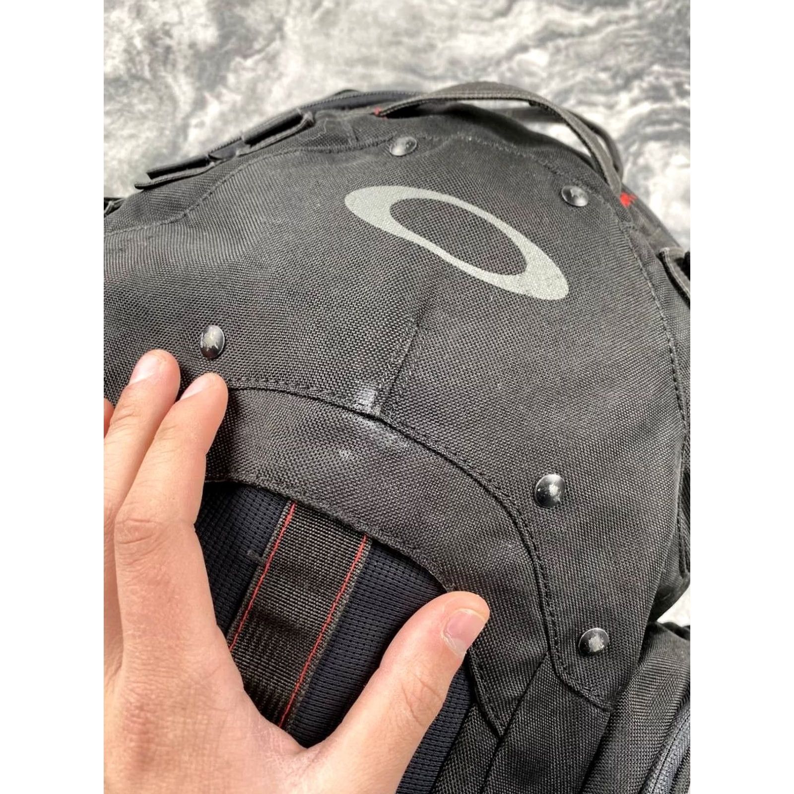Oakley VINTAGE Oakley Backpack TFG Travel Casual Large Black Mens Nylon Canvas Pockets Zip Size ONE SIZE - 6 Thumbnail