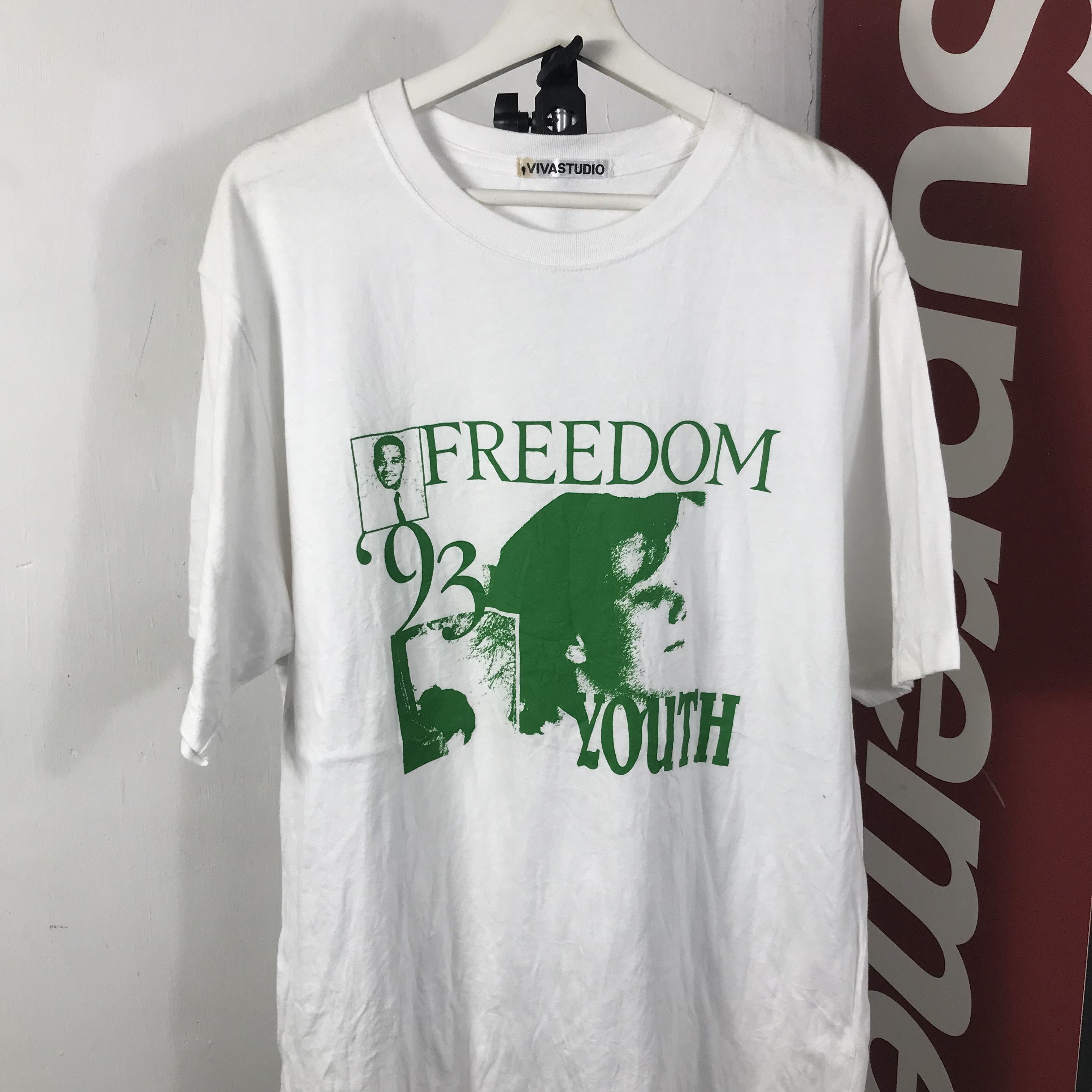Rap Tees Vtg OJ SIMPSON freedom youth History Strong Men Keep Coming Size US L / EU 52-54 / 3 - 2 Thumbnail