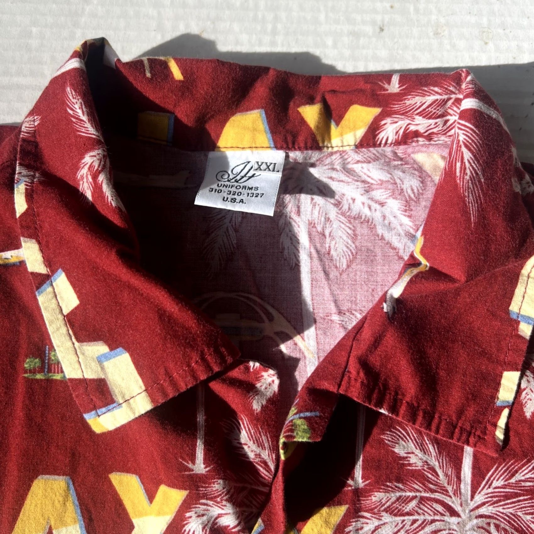 Vintage VINTAGE LAX Hawaiian Aloha Pocket Shirt 2XL JFF Uniforms Men Red Short Sleeve Button-Up Graphic Print Pocketed Collared Shirt Size US XXL / EU 58 / 5 - 7 Thumbnail