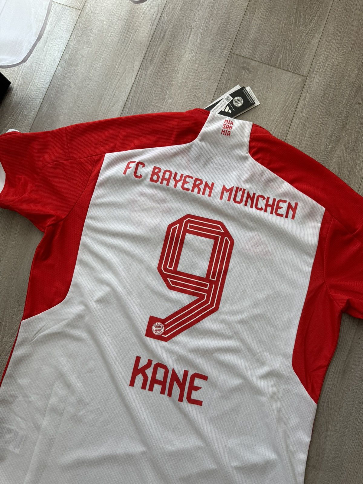 Adidas Bayern Munich #9 Harry Kane Jersey Size US L / EU 52-54 / 3 - 10 Thumbnail