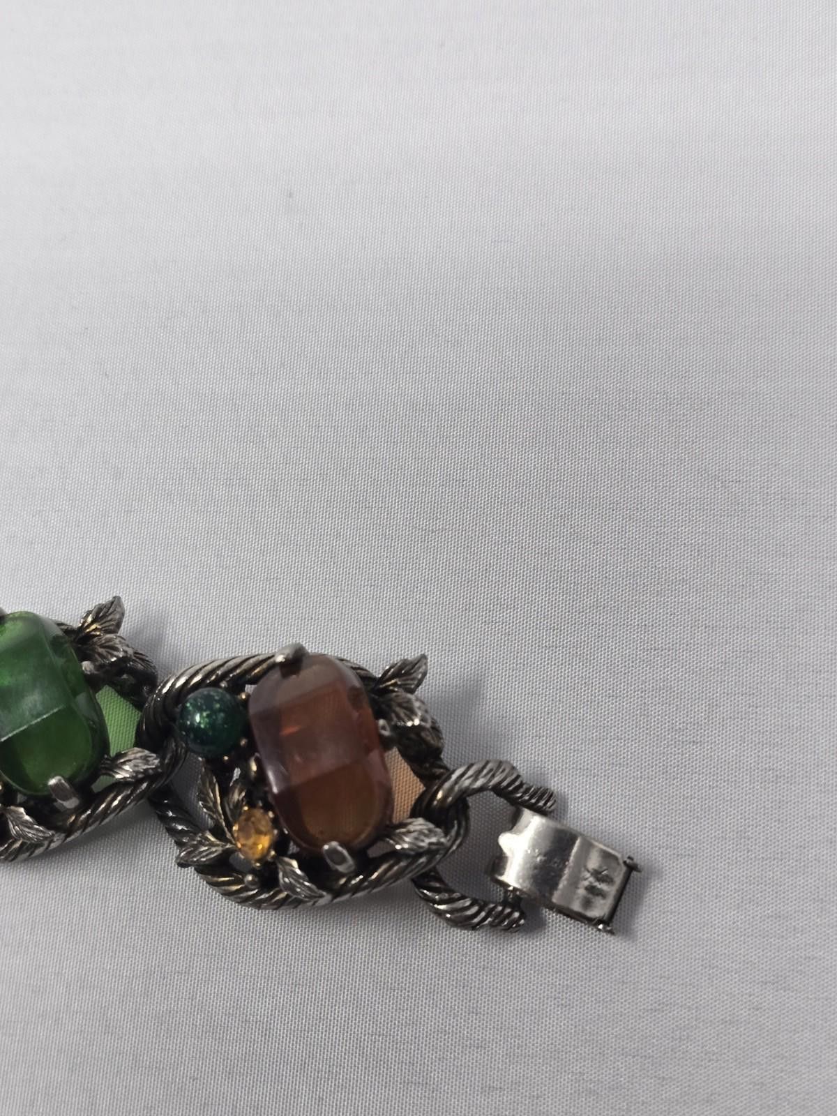 Chalk Line Selini 1960s Silver Tone Bracelet Green Red Cab Vintage Size ONE SIZE - 6 Thumbnail