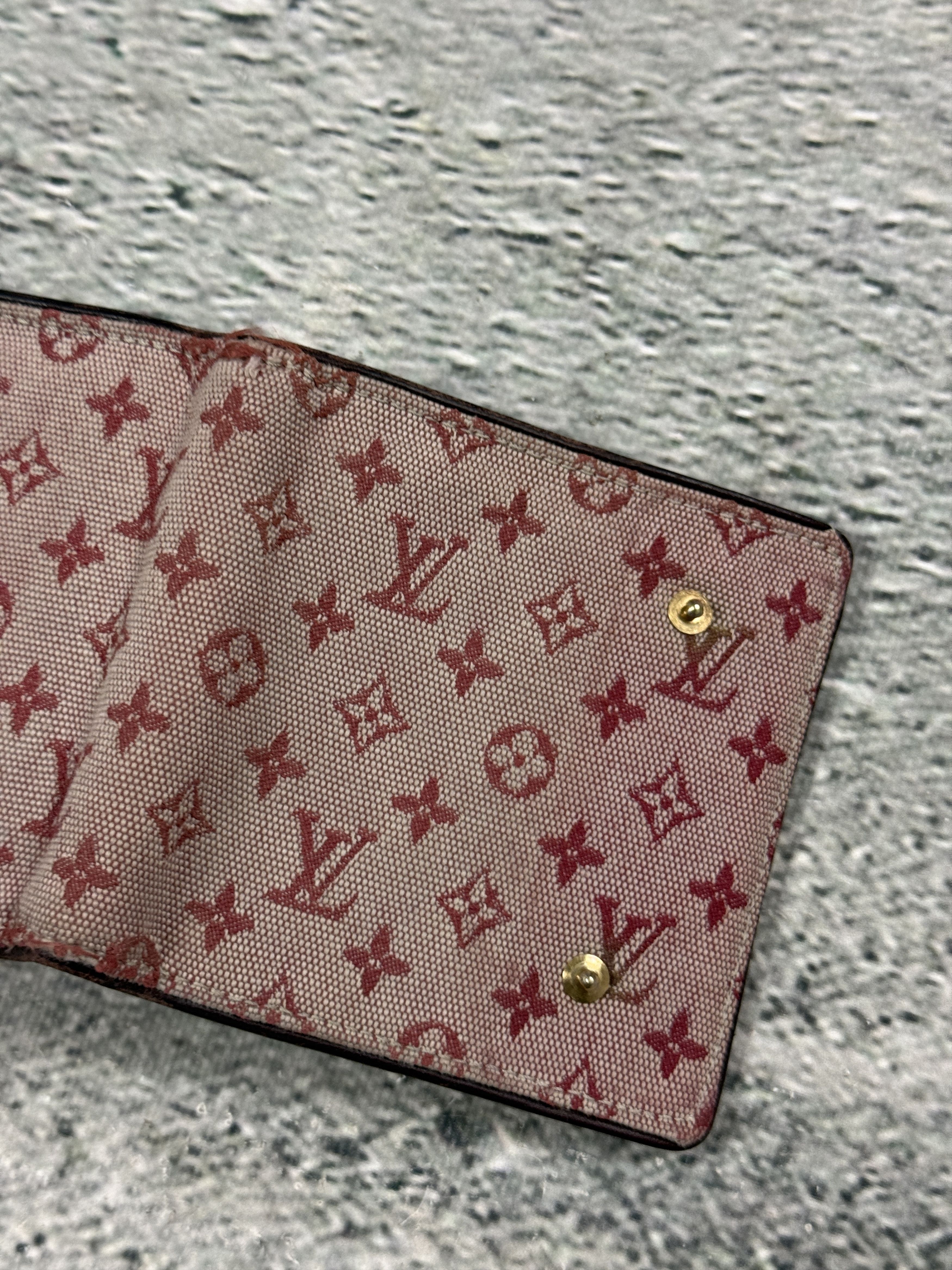 Louis Vuitton Louis Vuitton Pink Monogram Wallet Canvas Size ONE SIZE - 4 Thumbnail