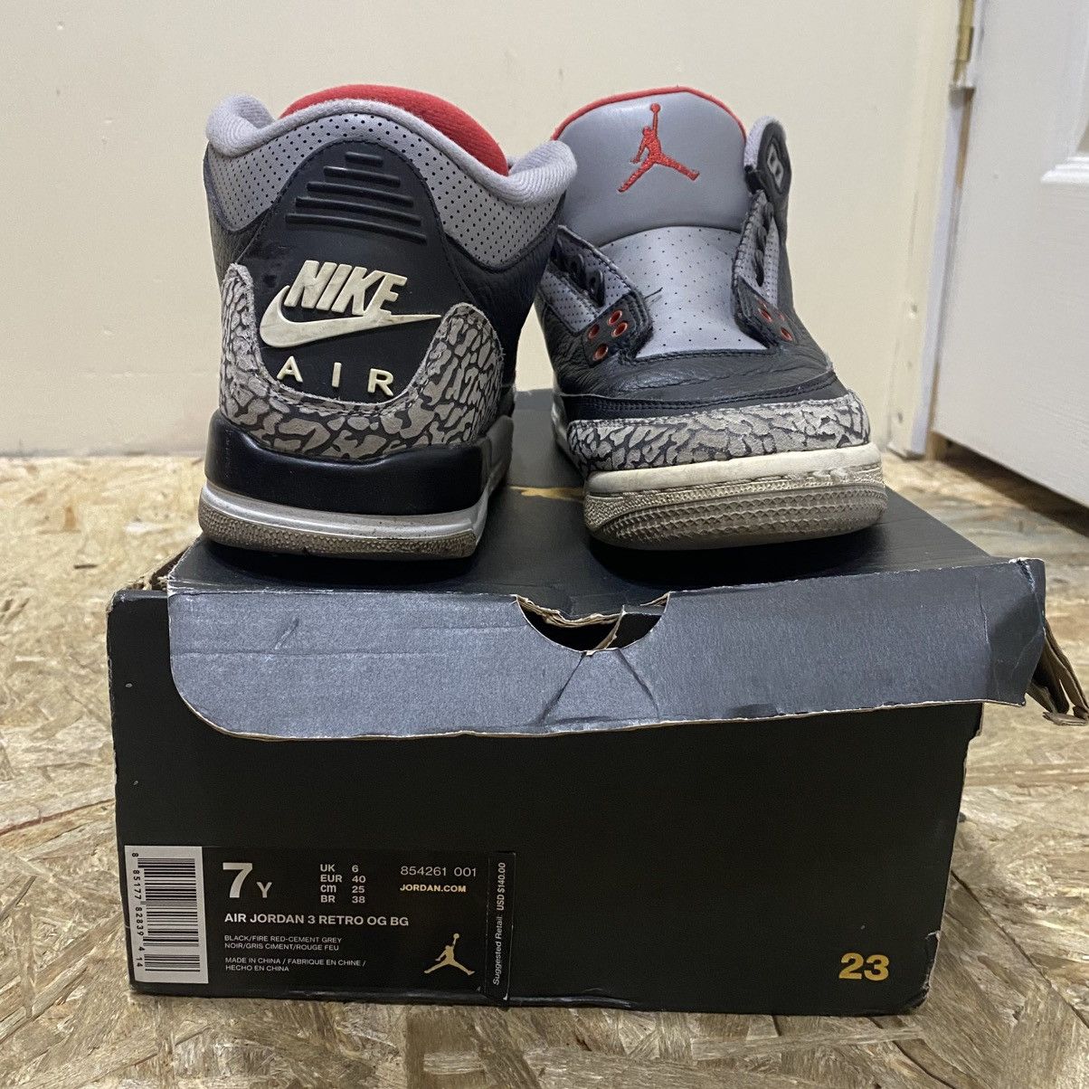 Jordan Brand × Nike Jordan 3 Black Cement Retro Size 7G Size US 7 / EU 40 - 12 Thumbnail
