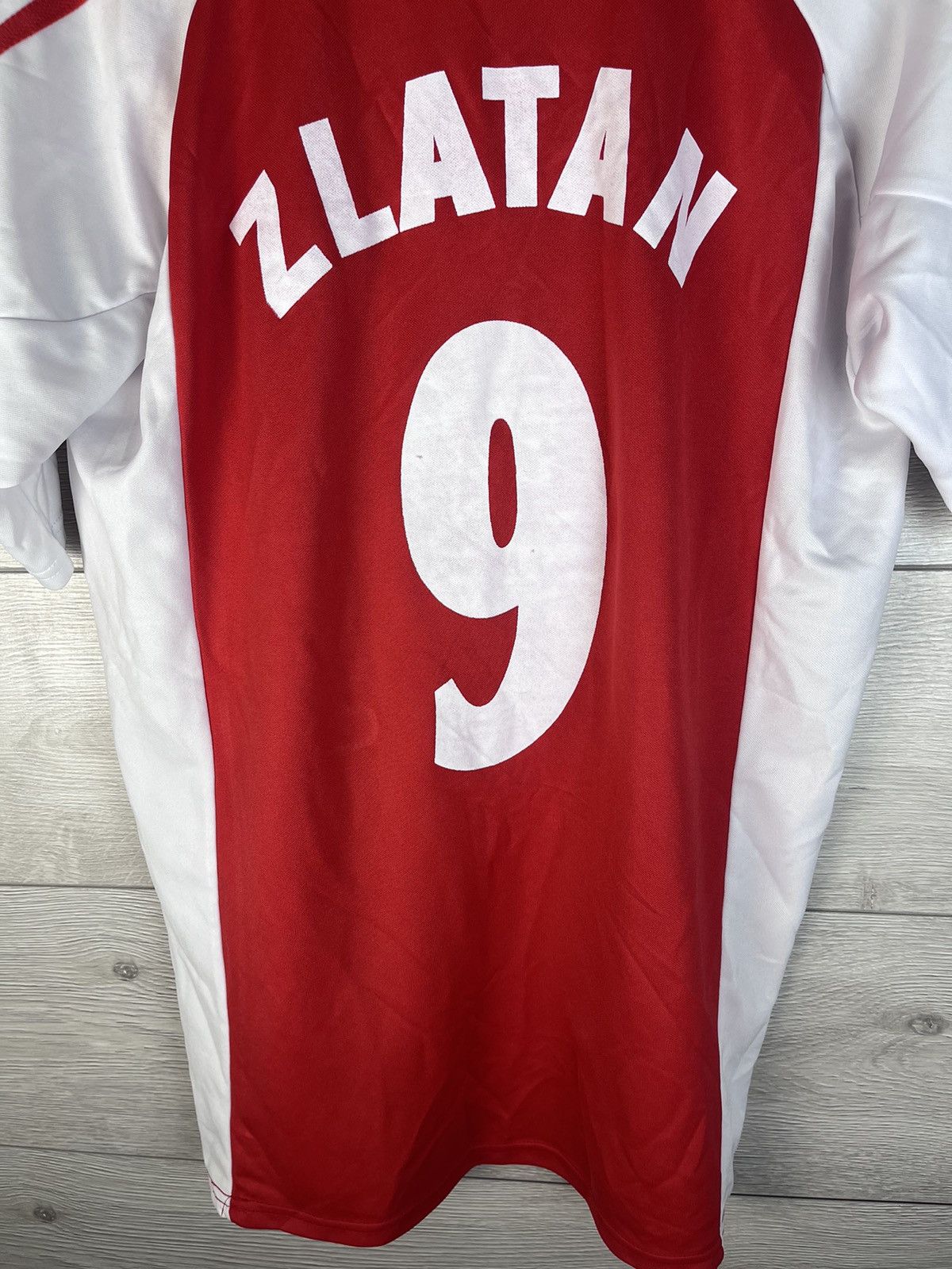 Japanese Brand Men’s soccer jersey Fc AJAX size M #9 Zlatan Size US M / EU 48-50 / 2 - 11 Thumbnail