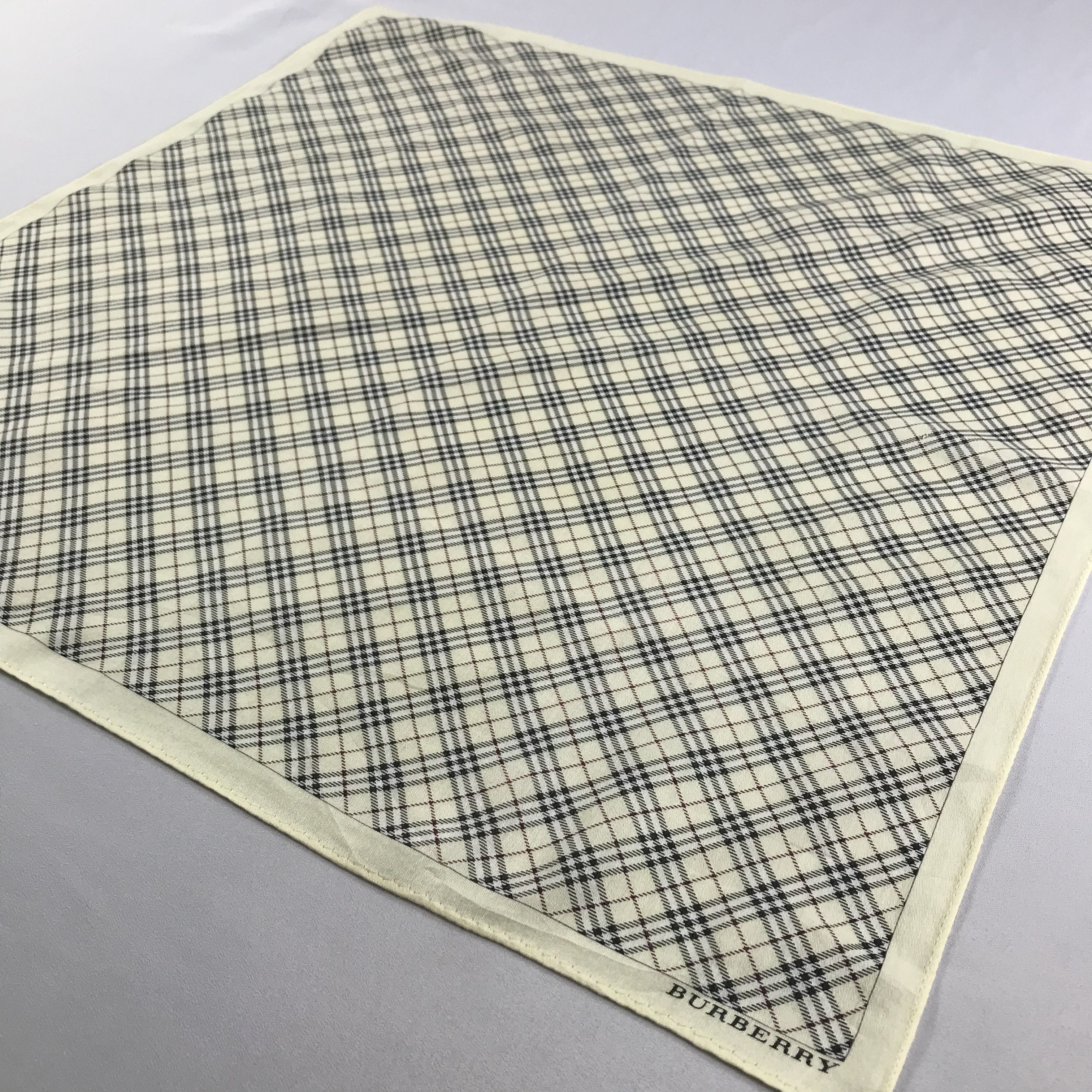Burberry × Vintage Burberry Bandana / Handkerchief / Neckerchief - S2633 Size ONE SIZE - 2 Thumbnail
