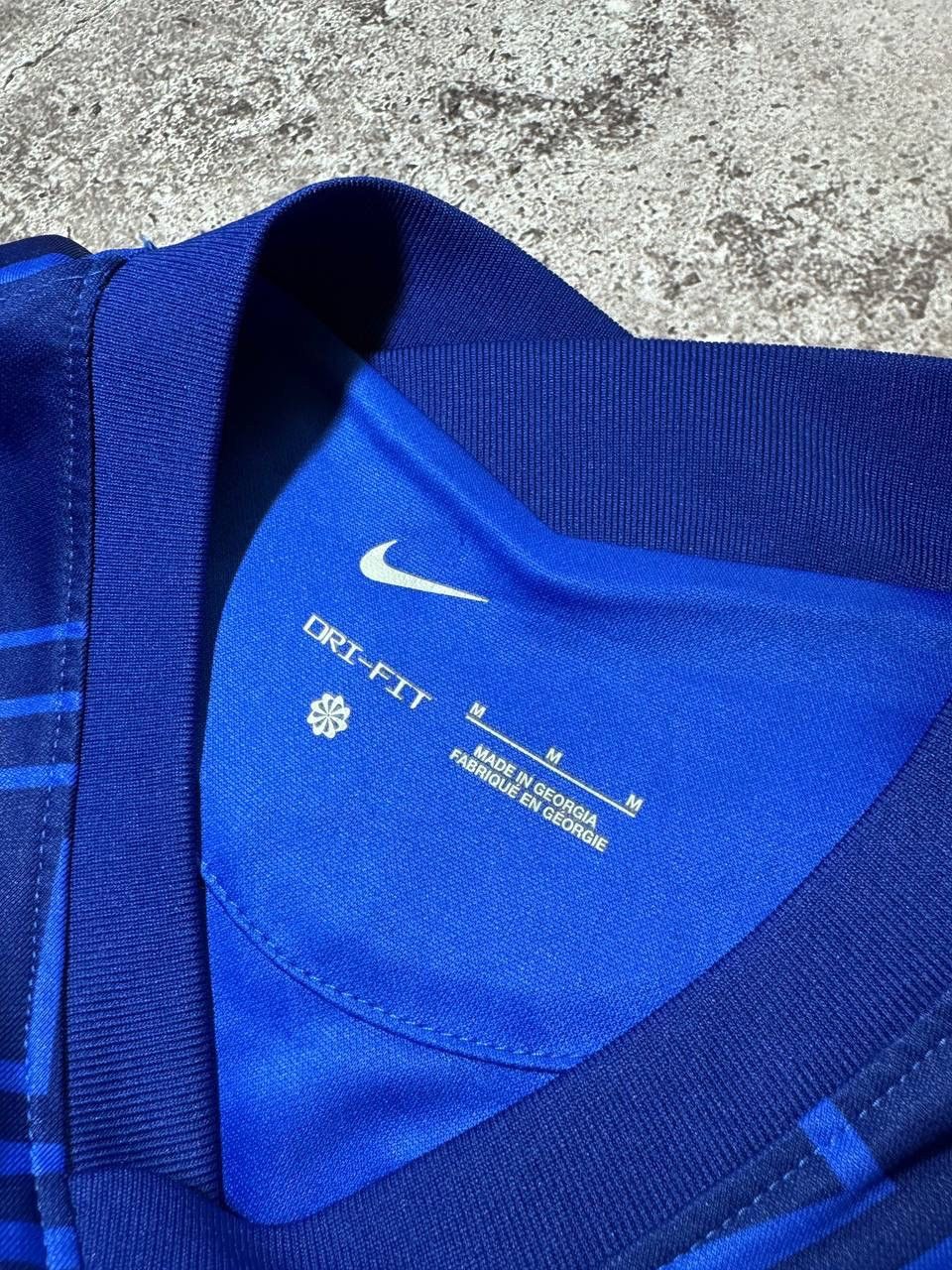 Nike Chelsea FC 2022/23 Nike Football T-shirt Soccer Jersey Men’s Size US M / EU 48-50 / 2 - 8 Thumbnail