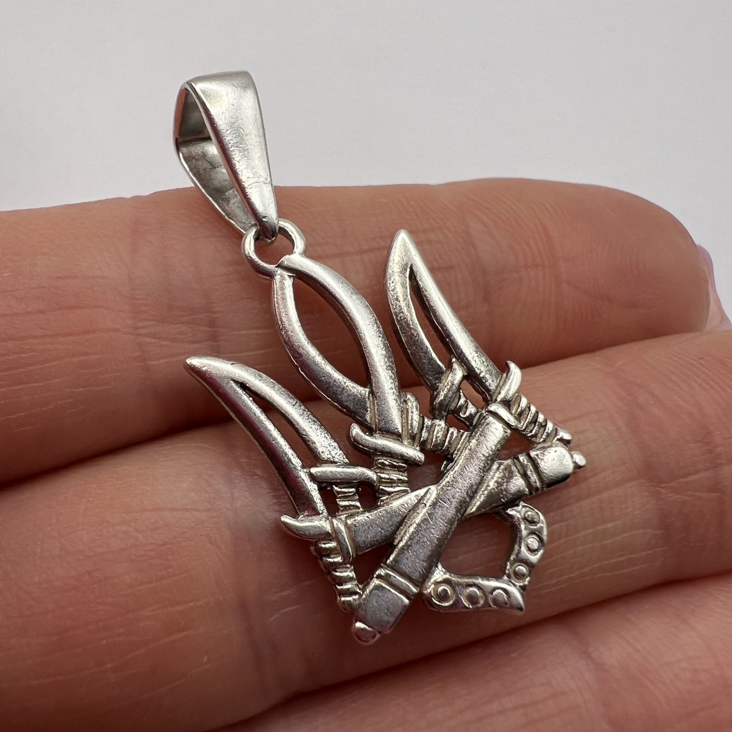Sterling Silver Vintage 925 Sterling Silver Pendant Trident Symbol 3.4g Size ONE SIZE - 1 Thumbnail