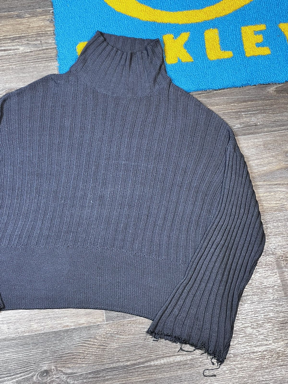 Dolce & Gabbana × Vintage 90’s Vintage Dolce&Gabbana Oversized Distressed Grey Sweater Size L / US 10 / IT 46 - 6 Thumbnail