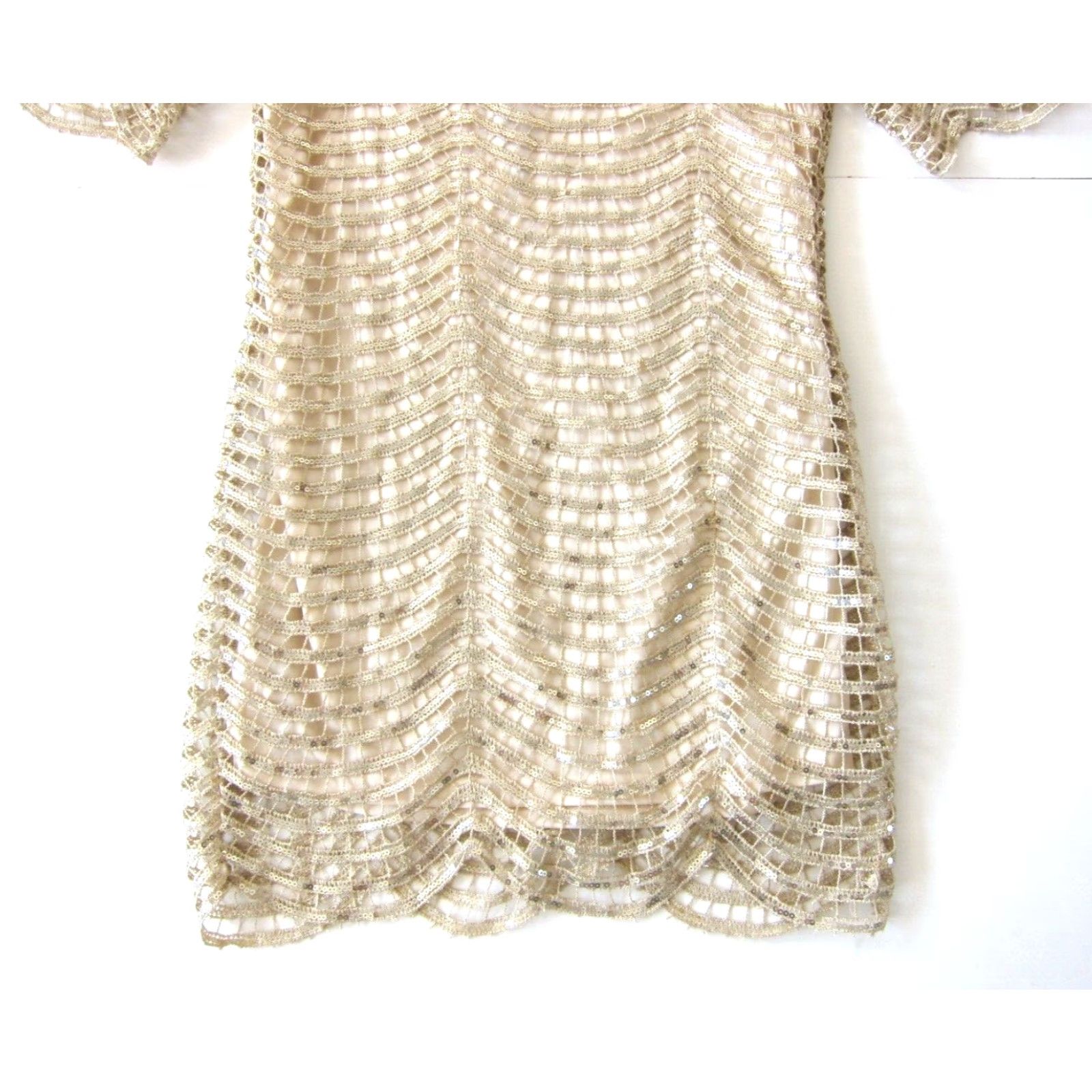 Vintage NWT Haoduoyi Gold Sequin Beaded Short Sleeve Open Back Tunic Dress Small Dress Size 28" / US 6 / IT 42 - 6 Thumbnail