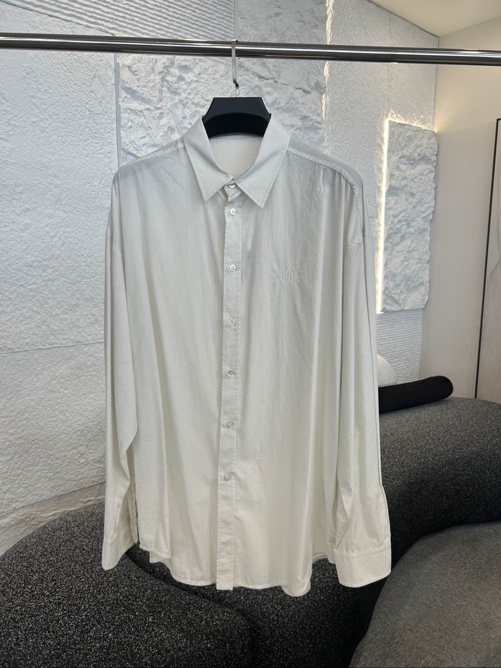 Balenciaga Balenciaga Embroidered Button Up Shirt Size 34 Size XS / US 0-2 / IT 36-38 - 1 Thumbnail