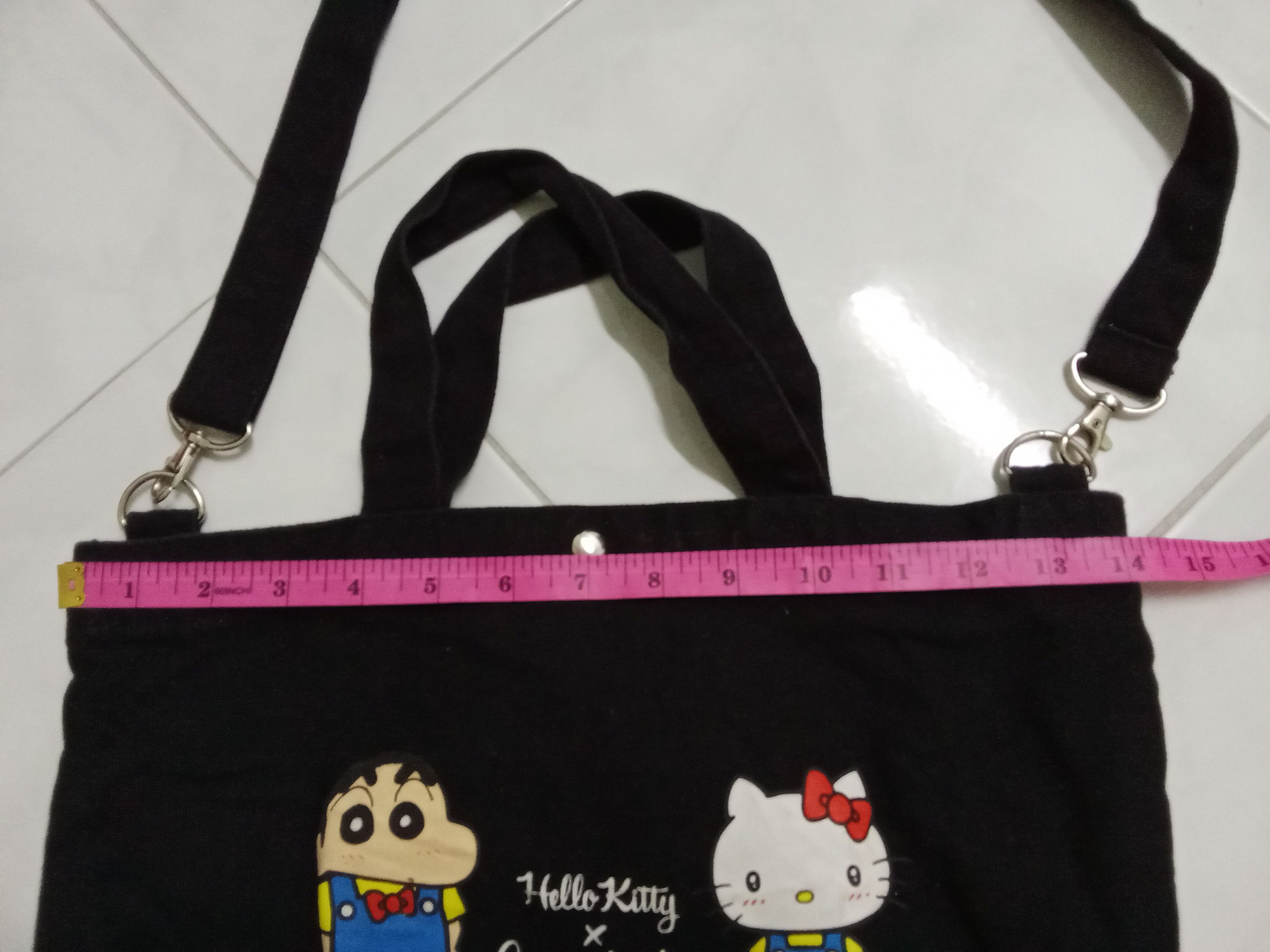 Japanese Brand × Vintage Vintage 90' SHINCHAN X HELLO KITTY SLING BAG Size ONE SIZE - 3 Thumbnail