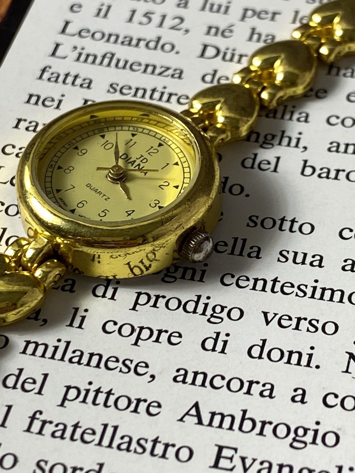 Jewelry Vintage JD Diana Quartz Watch - Heart Bracelet Size ONE SIZE - 7 Thumbnail
