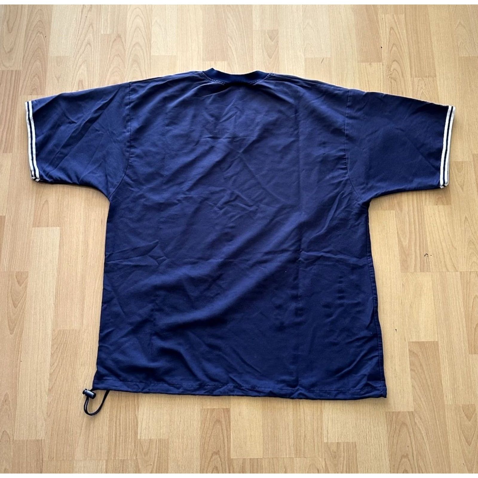 Vintage VINTAGE Majestic MLB New York Yankees V-Neck Jersey Pullover Shirt XL Men’s Blue 90s NYC Logo Yankees Mint Story:Very Rare Size US XL / EU 56 / 4 - 7 Thumbnail