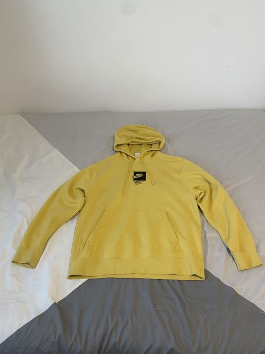 mens nike hoodie yellow