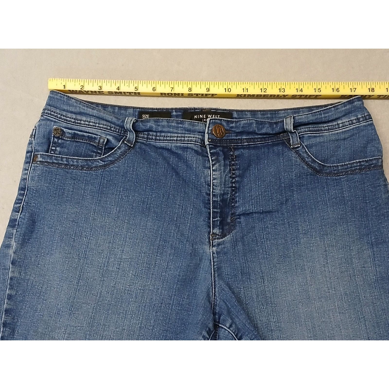 Nine West Nine West (16) Women's Cut-Off Blue Denim Jean shorts Size 38" / US 16 / IT 52 - 2 Thumbnail