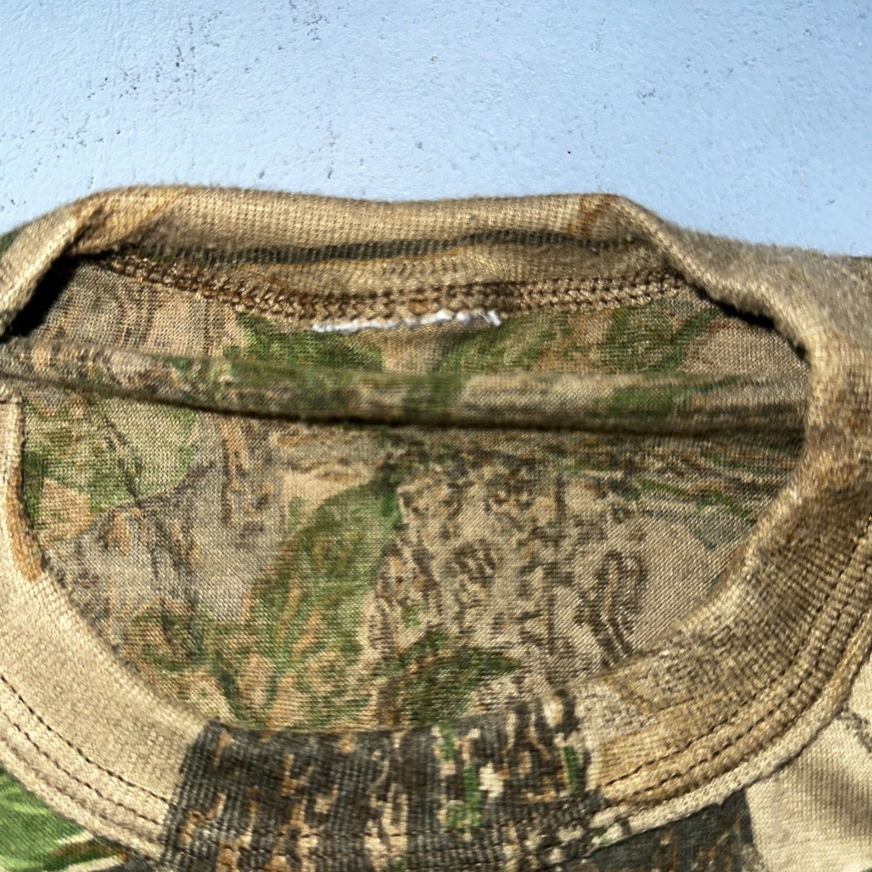 Realtree VINTAGE Camo 90s Real Tree VTG T Shirt Long Sleeve Pocket Mens M Green Forest Camouflage Graphic Print Size US M / EU 48-50 / 2 - 3 Thumbnail