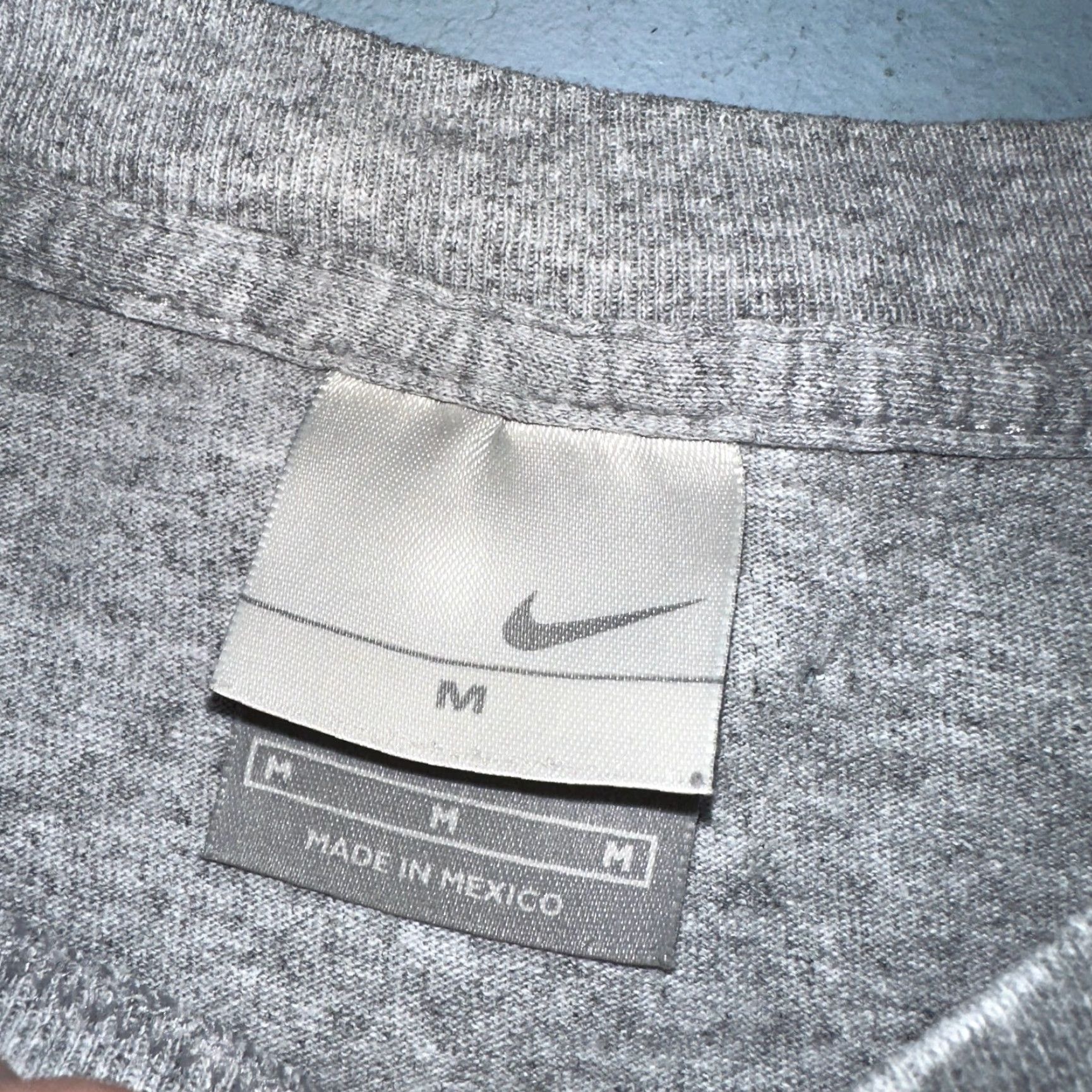 Nike VINTAGE Nike T-Shirt Men Athletic Medium Gray Y2K VTG Graphic Silver Tag Property Crew Neck Short Sleeve Shirt Mens Size US M / EU 48-50 / 2 - 4 Thumbnail