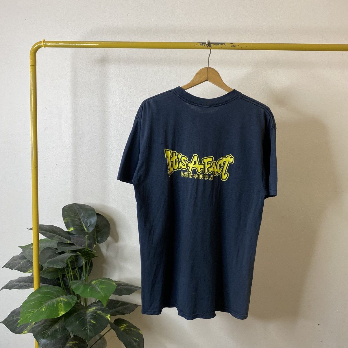 Vintage 2000s No Hitter Japanese Punk Band Its A Fact Records Tshirt Size US L / EU 52-54 / 3 - 8 Thumbnail