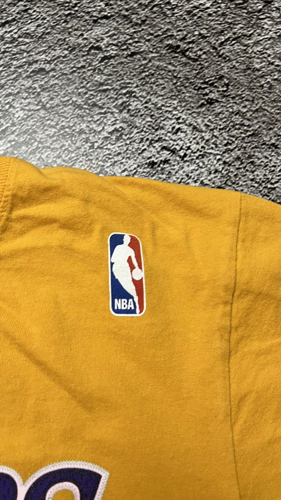 Adidas Y2k 00’s Los Angeles Lakers NBA Kobe Bryant adidas t shirt Size US L / EU 52-54 / 3 - 7 Thumbnail