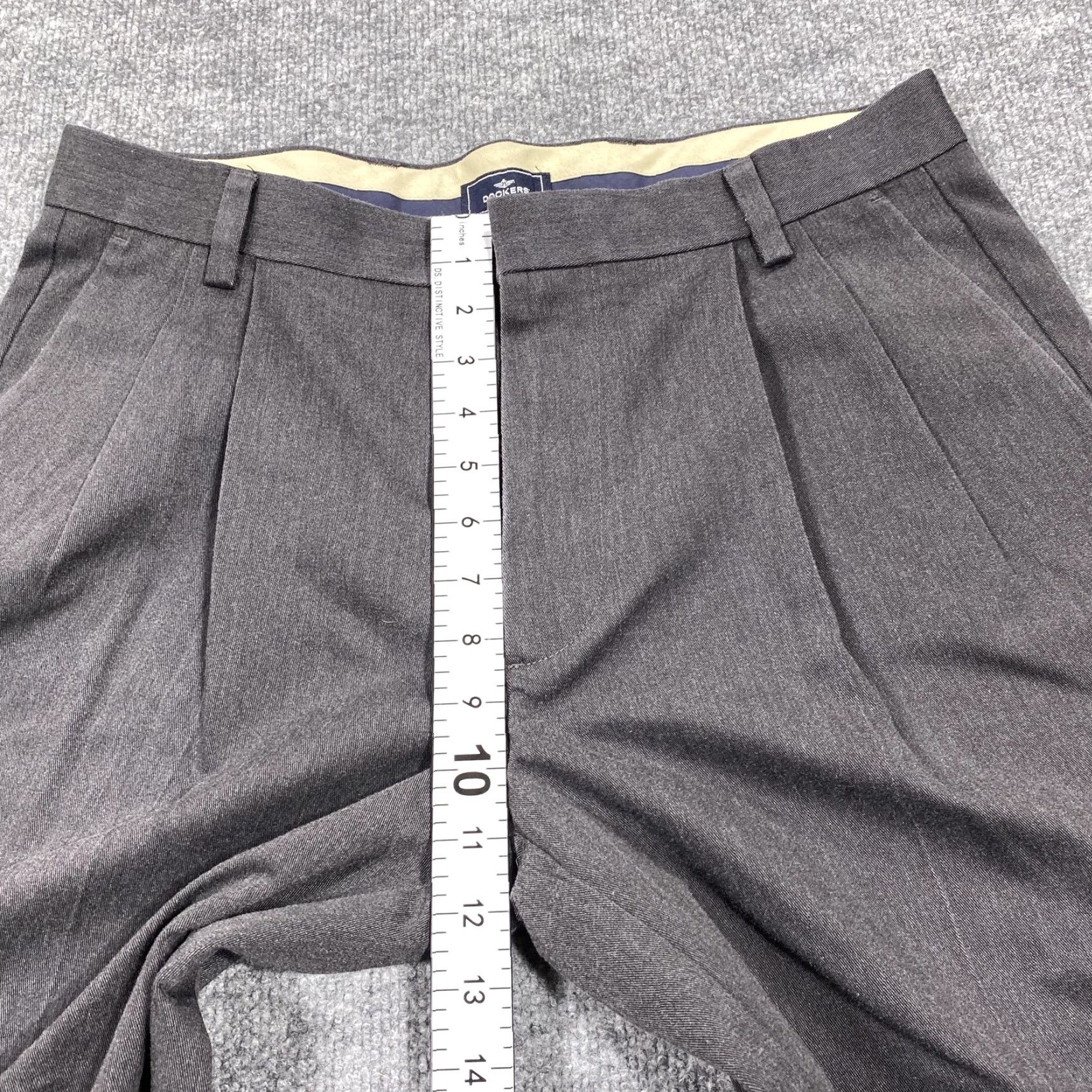 Dockers Dockers Dress Pants Mens 36x30 Gray Classic Fit Pleated Straight Business Size US 36 / EU 52 - 4 Thumbnail