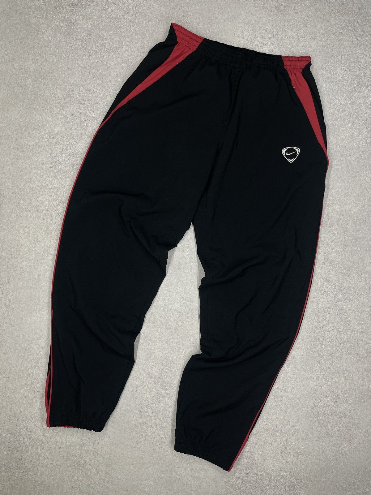 Nike Vintage Nike Nylon Sweatpants Black Trackpants TECH ACG Size US 32 / EU 48 - 1 Thumbnail