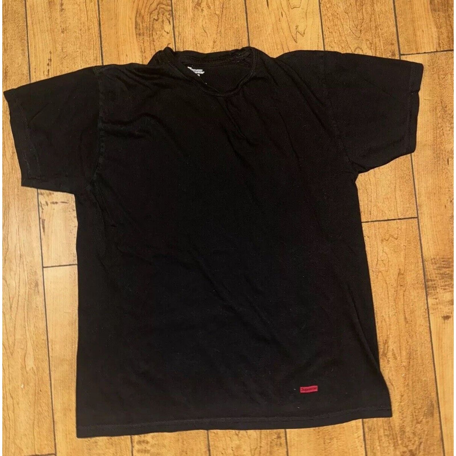 22fw  supreme hanes tee Mサイズ Supreme Hanes Tagless Tees (2 Pack) (SS24) - $32