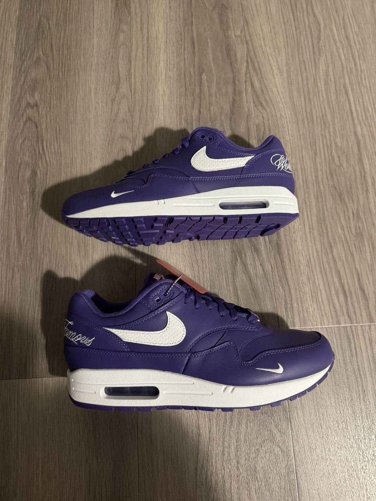Supreme Supreme x Nike Air Max 1 87’ Size US 10 / EU 43 - 2 Thumbnail