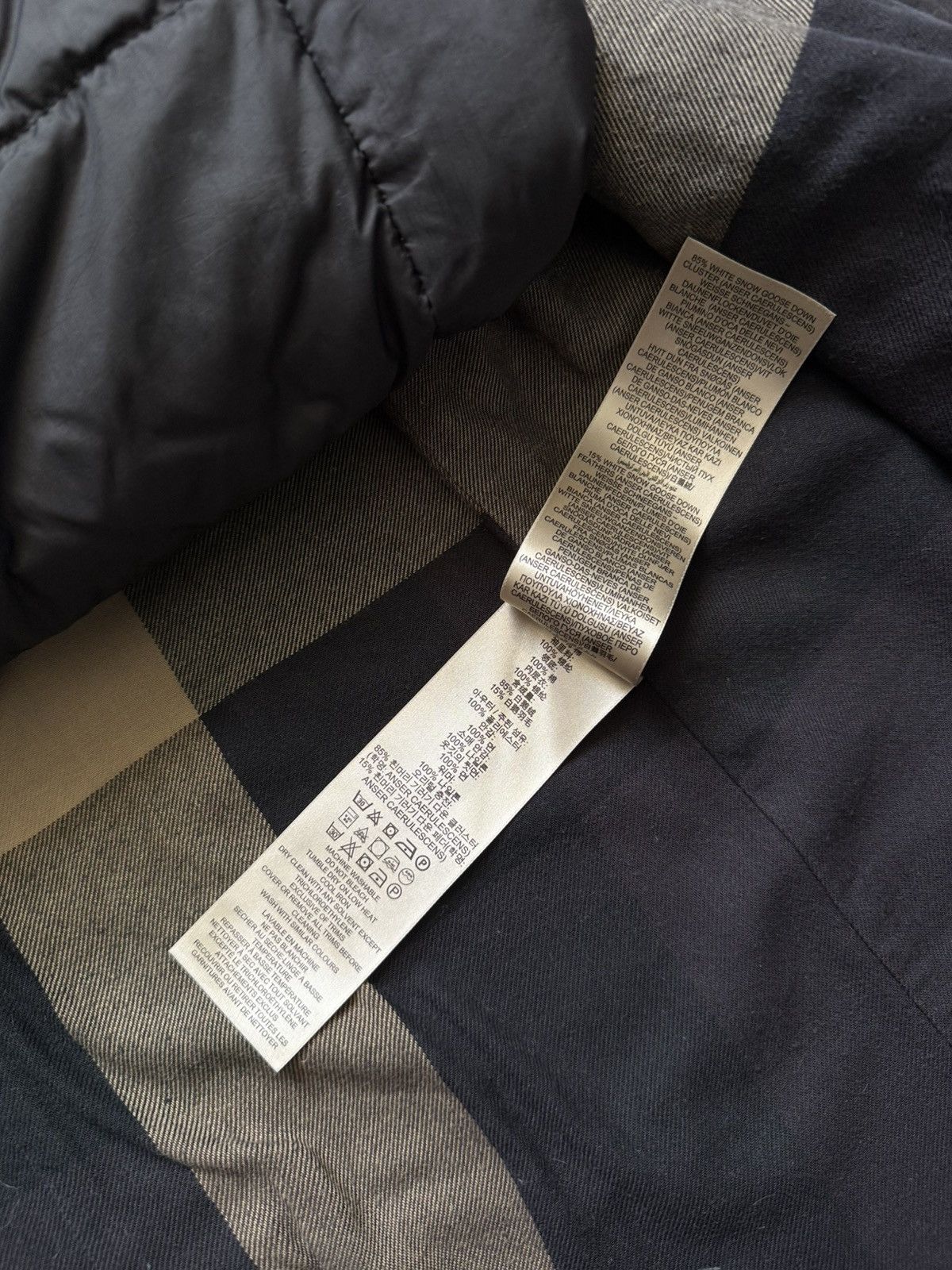 Burberry Burberry brit mens coat 2 in 1 puffer vest size M Size US M / EU 48-50 / 2 - 12 Thumbnail