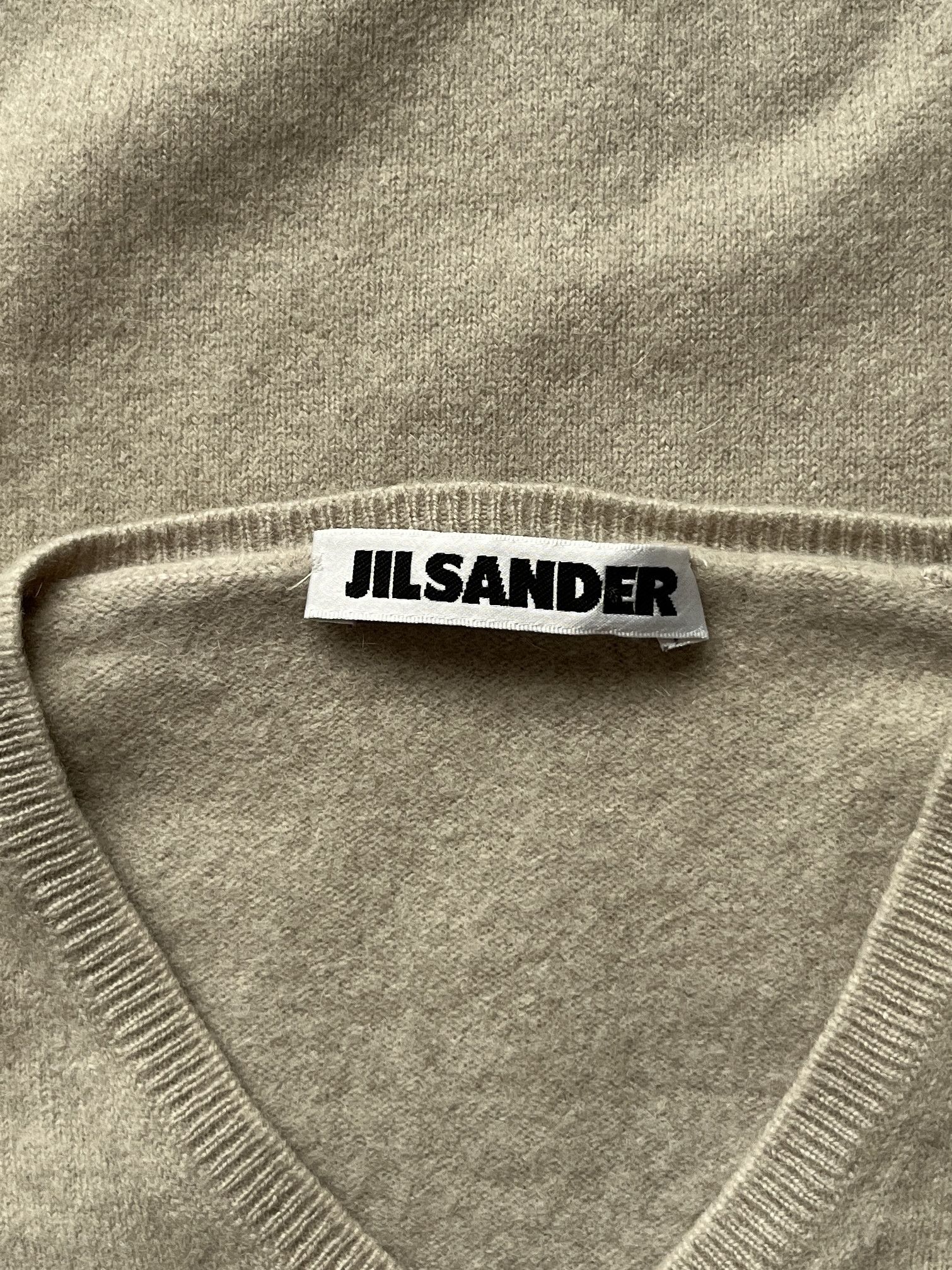 Jil Sander ⚡️QUICK SALE⚡️Jil Sander Stone Cropped V-Neck Knit Sweater Size S / US 4 / IT 40 - 3 Thumbnail