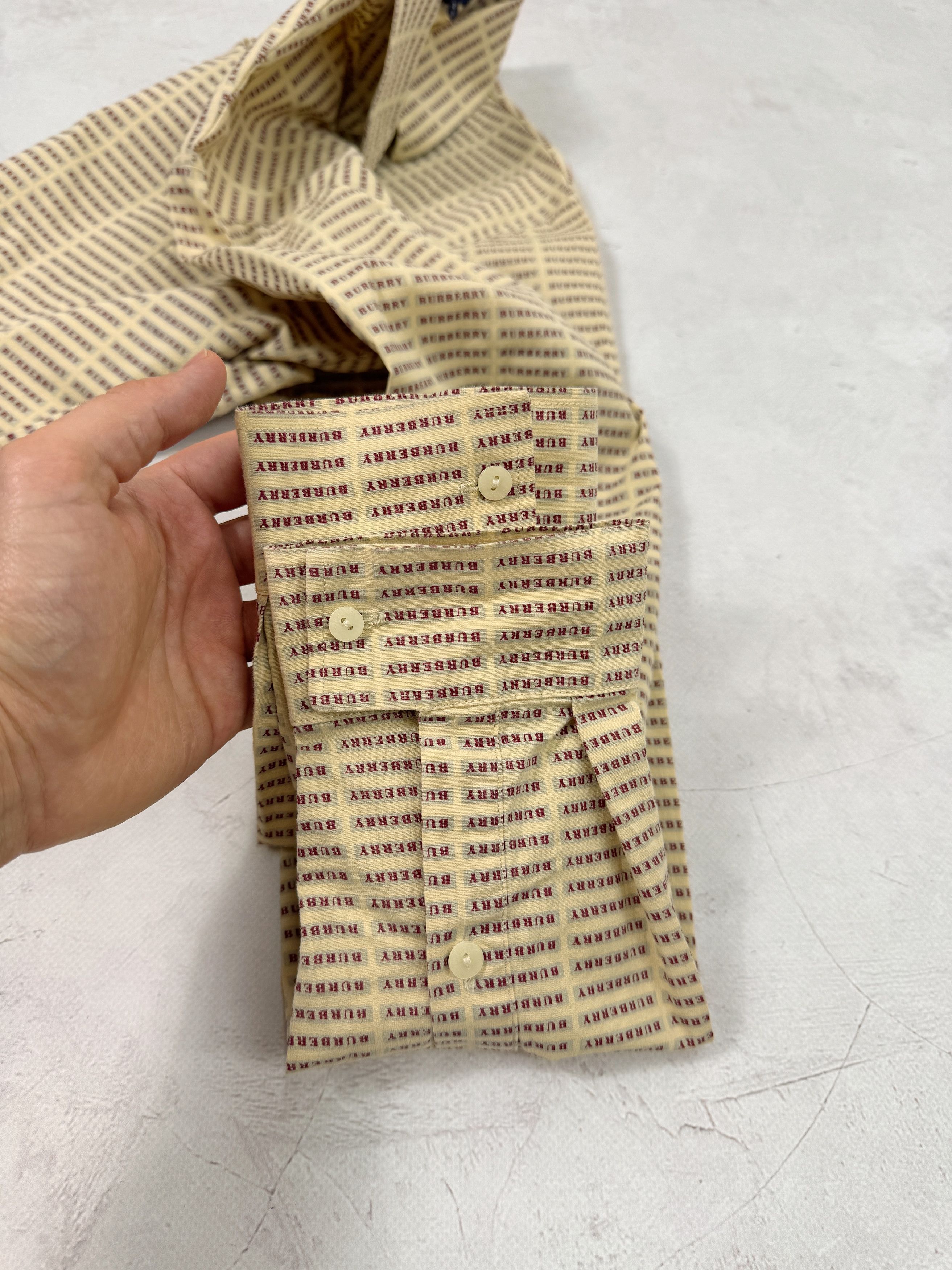 Burberry Vintage Burberry London Shirt Blouse Monogram Logo Women Size L / US 10 / IT 46 - 15 Thumbnail