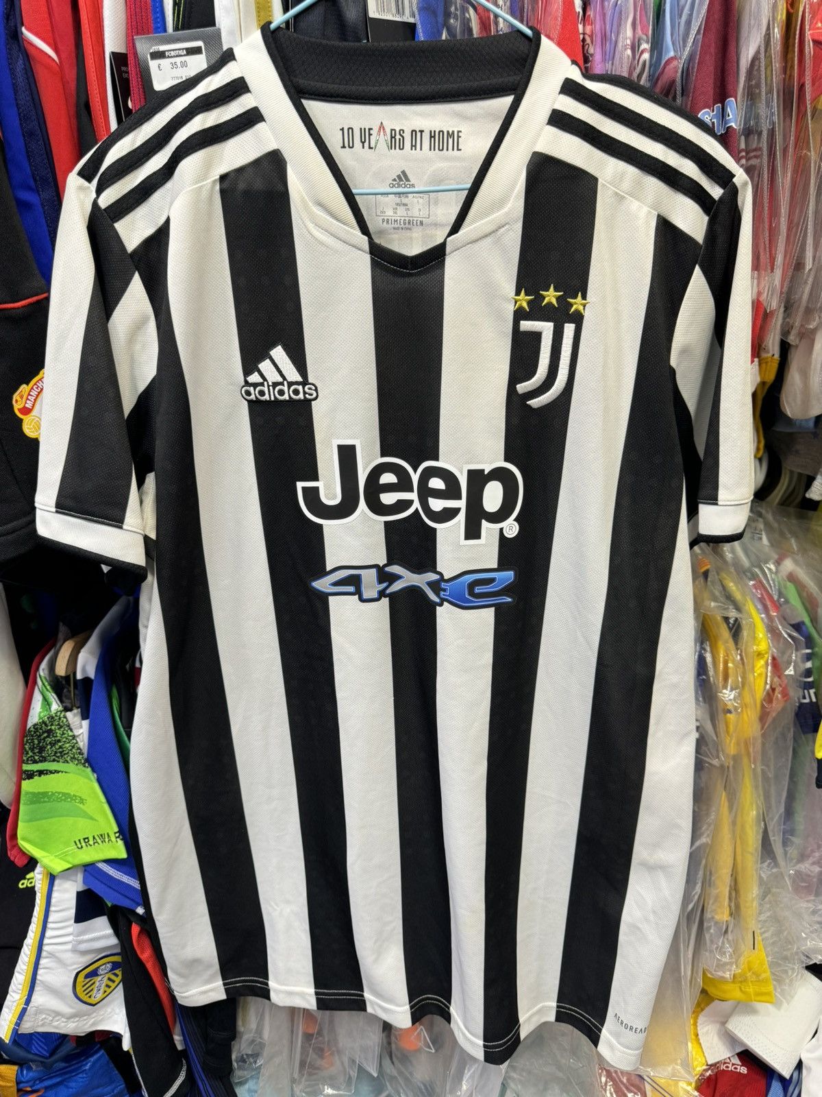 Adidas Juventus 21/22 home shirt #7 Ronaldo Size US L / EU 52-54 / 3 - 1 Thumbnail