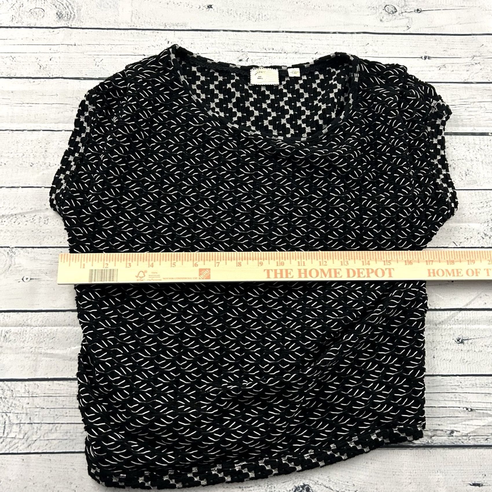 Anthropologie Postage Stamp Anthropologie Short Sleeve Top Women's Small Black Size S / US 4 / IT 40 - 4 Thumbnail