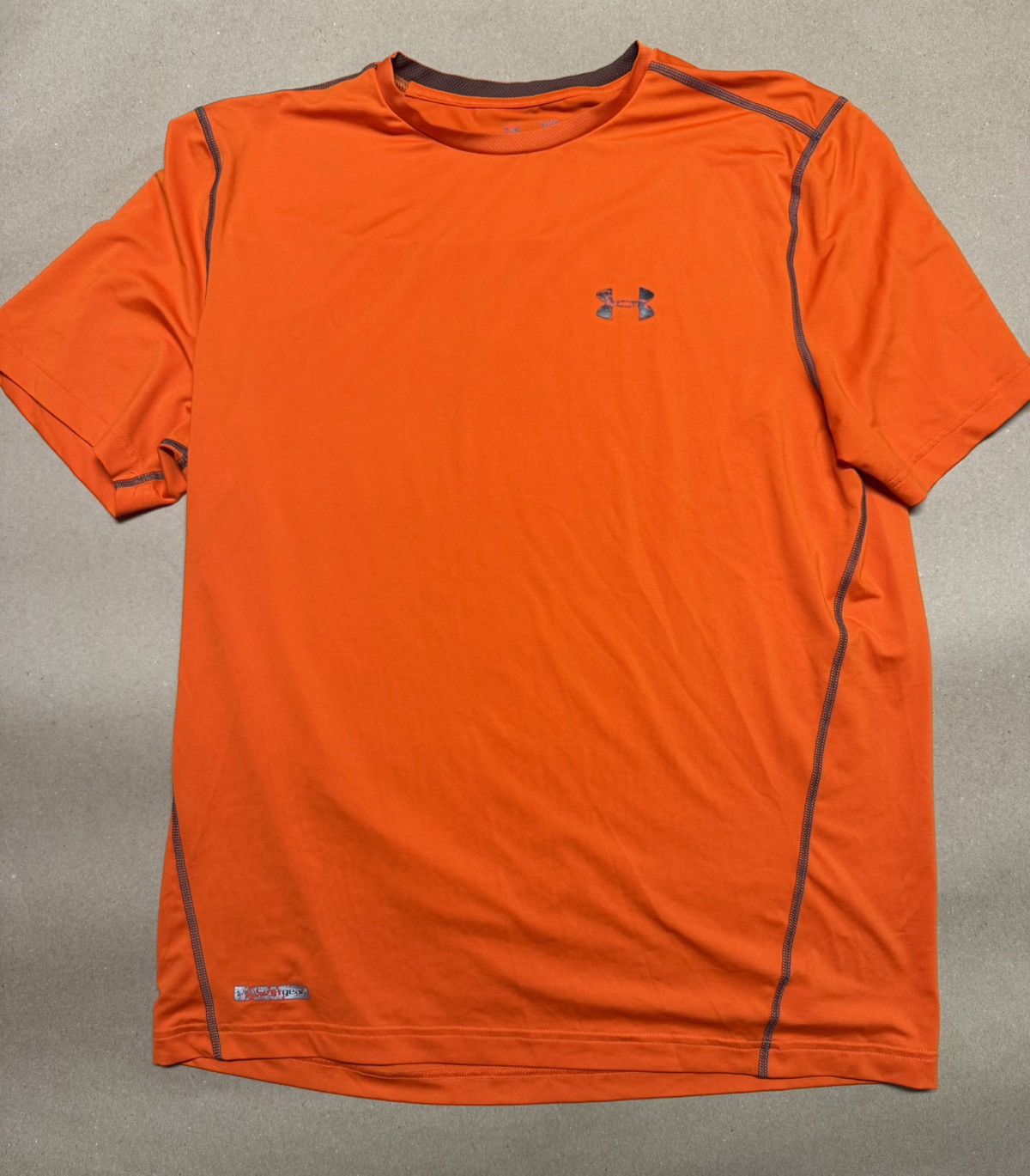 Under Armour Under Armour Heat Gear Loose Shirt Orange size XL Rare! Size US XL / EU 56 / 4 - 1 Thumbnail